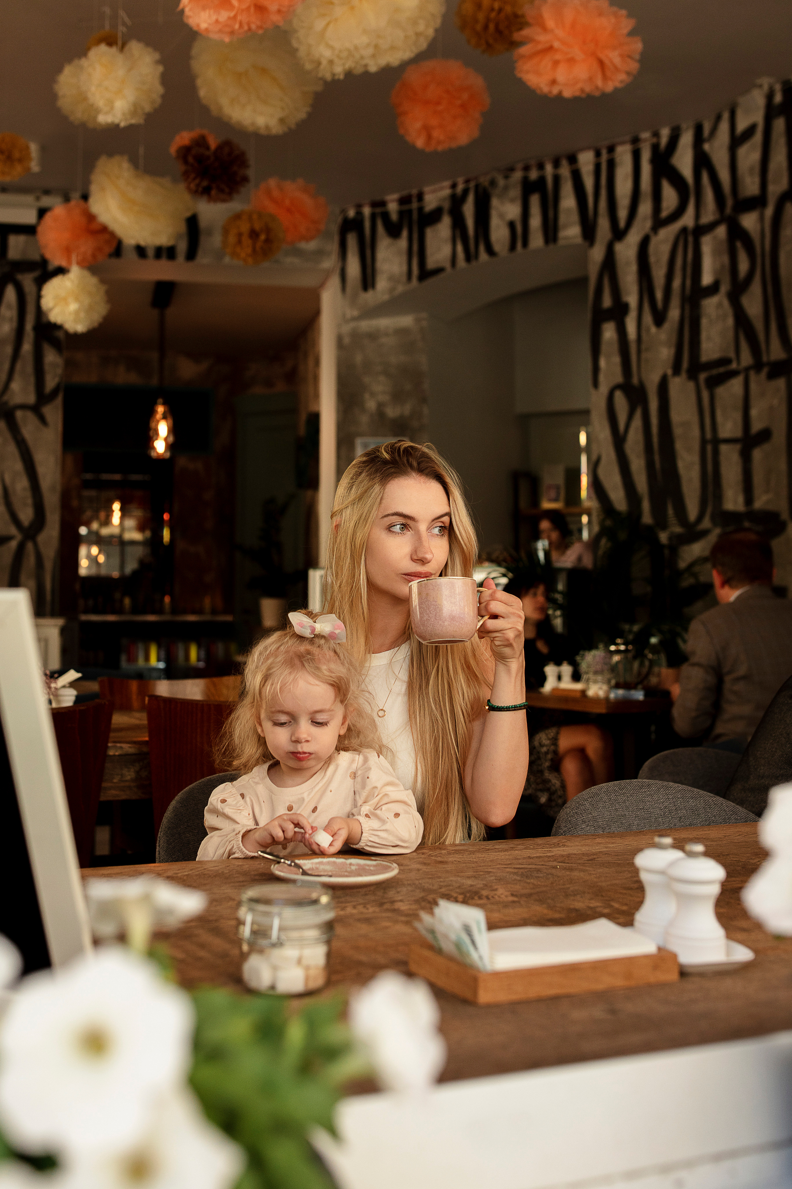 Олеся, Лиза и Саша_Патриаршие Пруды. Семейный и детский фотограф в Москве Олеся Маркина