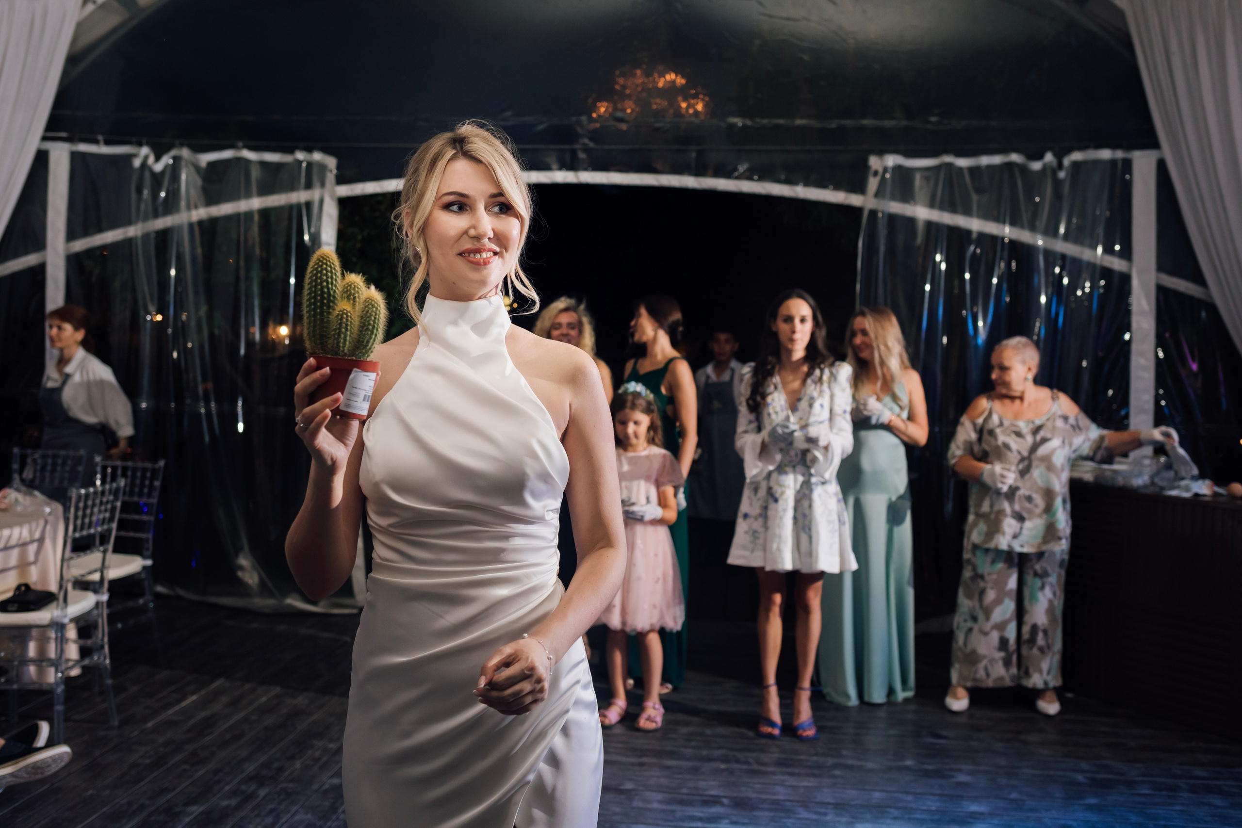 Ольга и Сергей. Свадьба в шатре. Свадебный и семейный фотограф в Москве Евгения Лисина