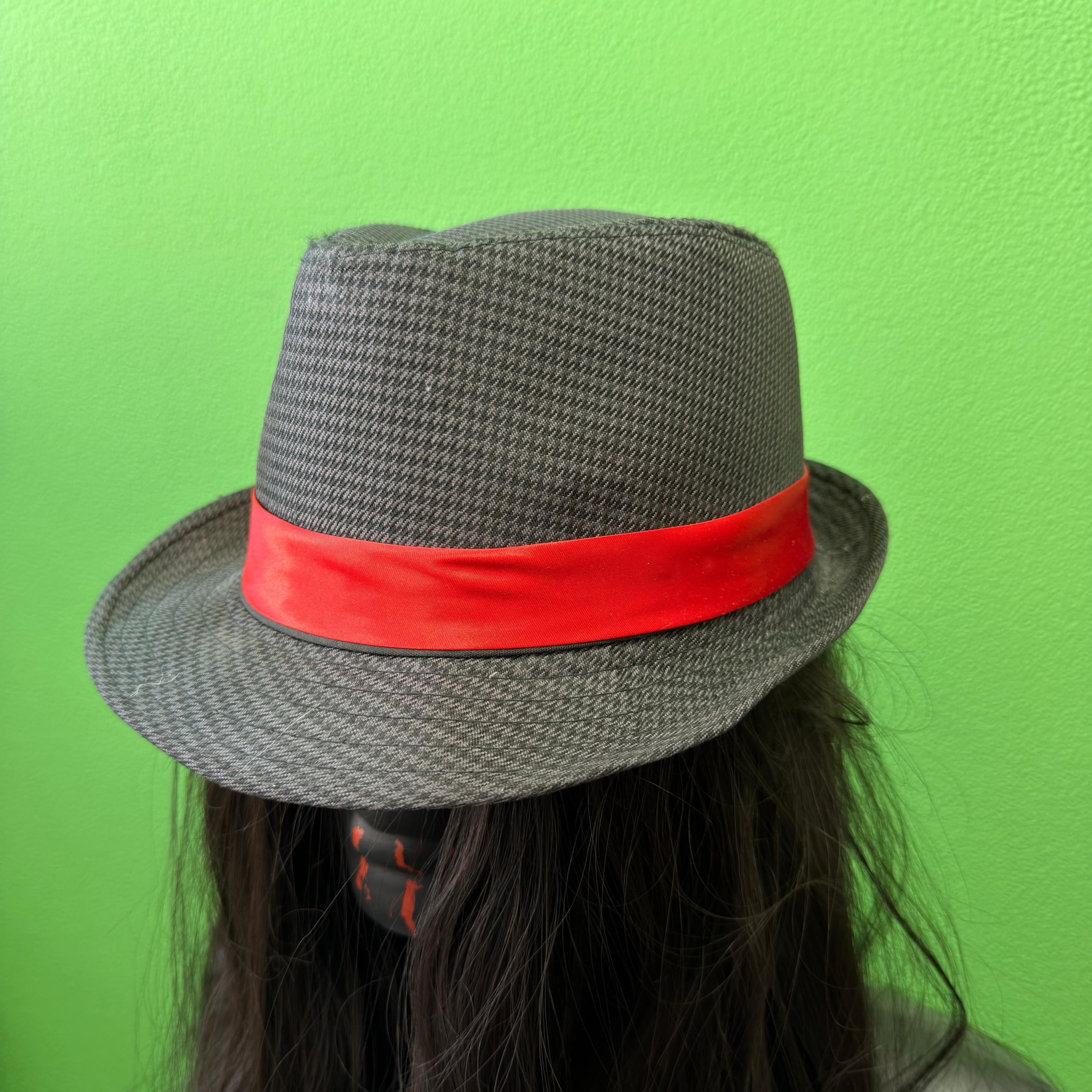 Головные уборы в аренду. Аренда костюмов, платьев и реквизита для фотосессий на Камчатке