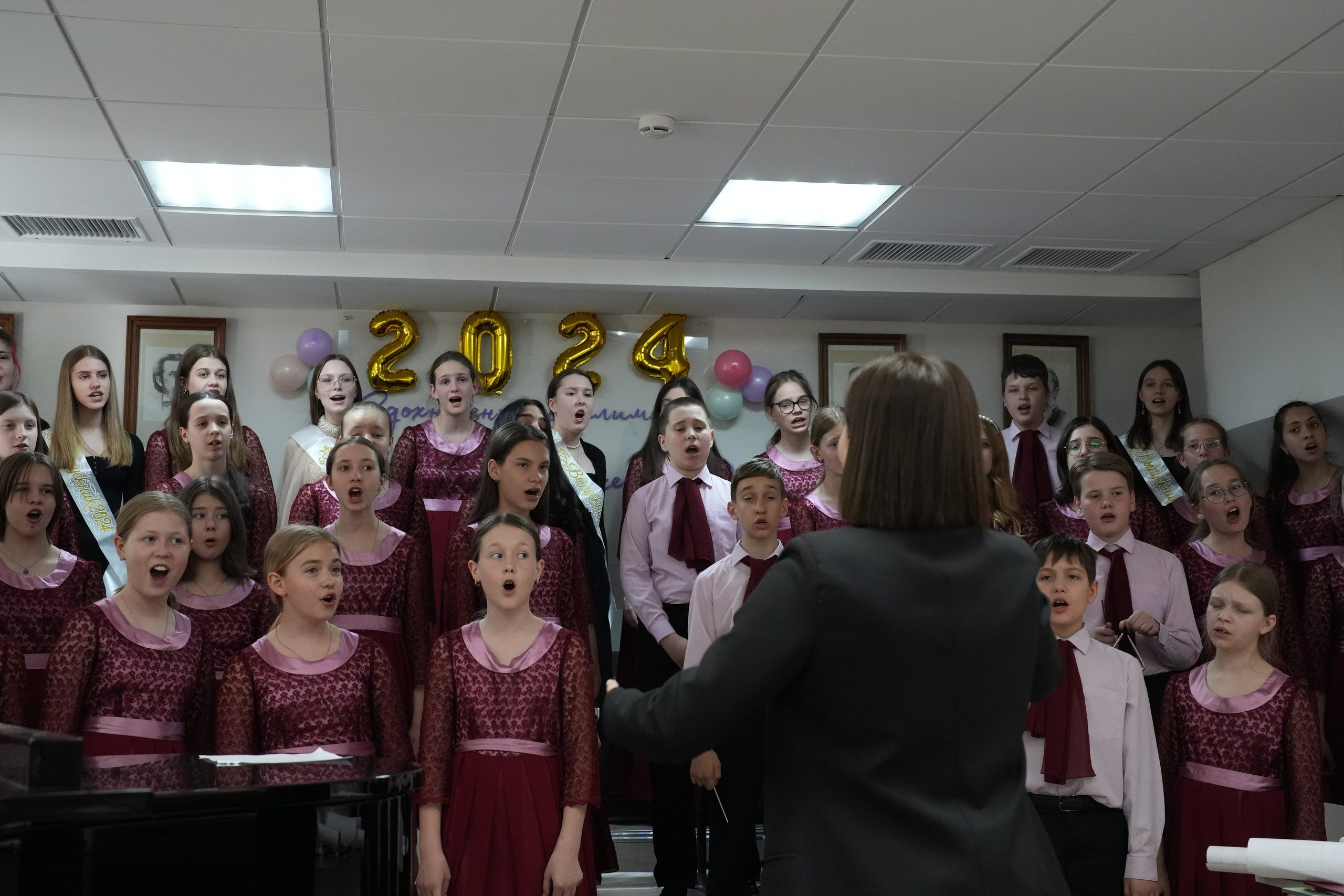 Выпускной в музыкально-хоровой школе г. Москвы № 106. Семейный и детский фотограф в Москве Оксана Чибизова