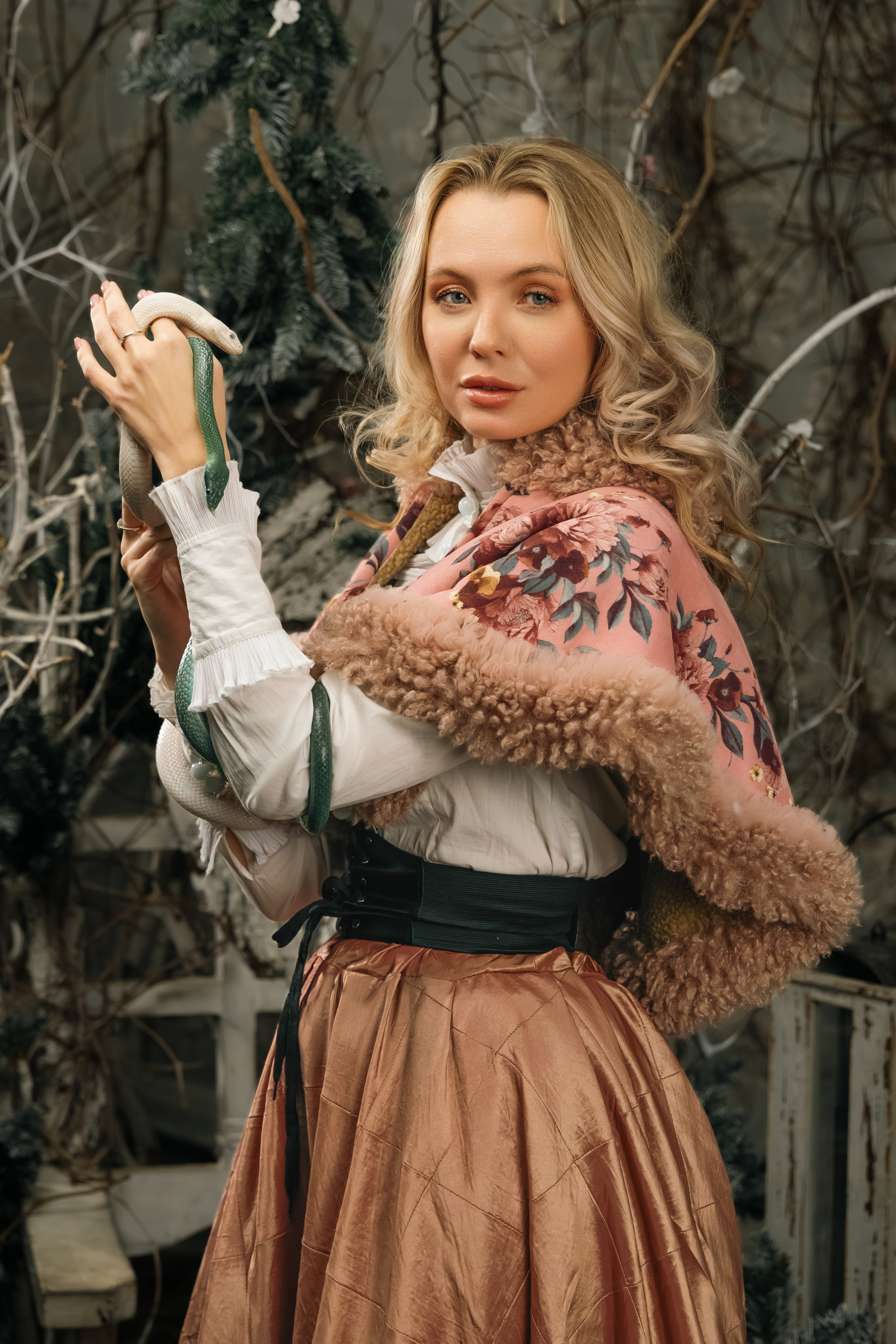 «World Fashion Magazine» фотосъёмка для журнала. Photomantis