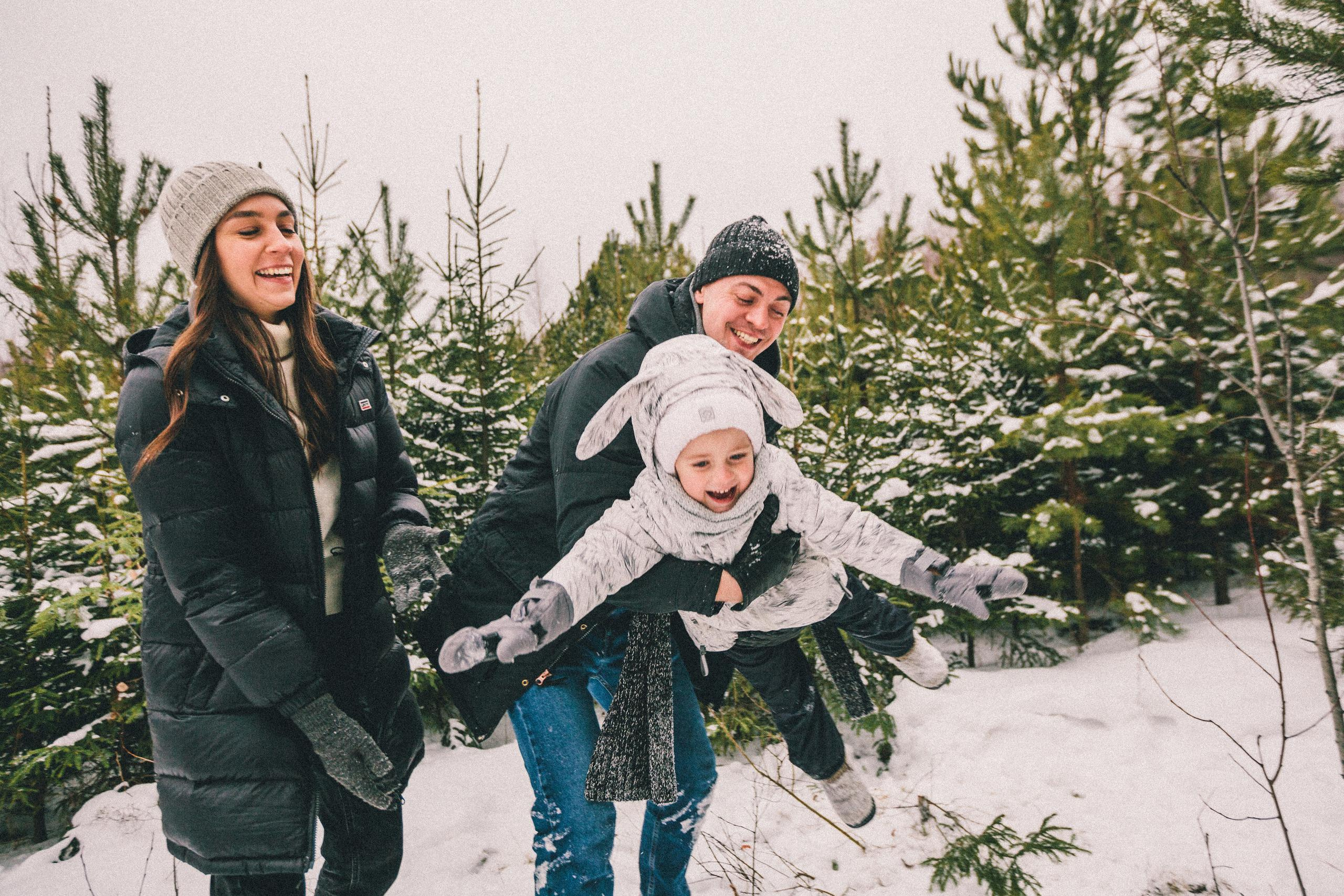 Снег под ногами, снег под снегом. Фотограф в Екатеринбурге Аня Валенок