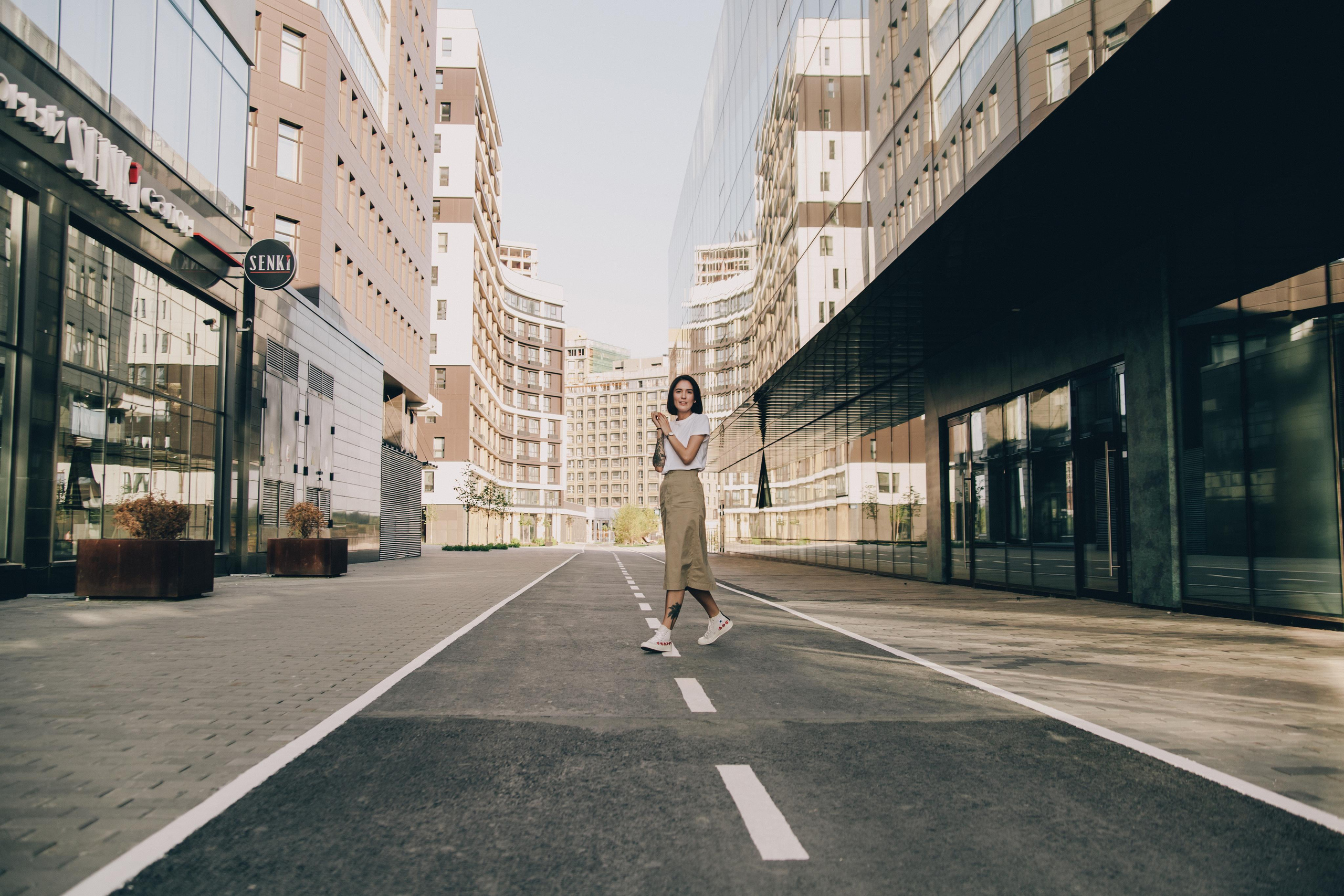 Среди зданий, обнимающих небо. Фотограф в Екатеринбурге Аня Валенок