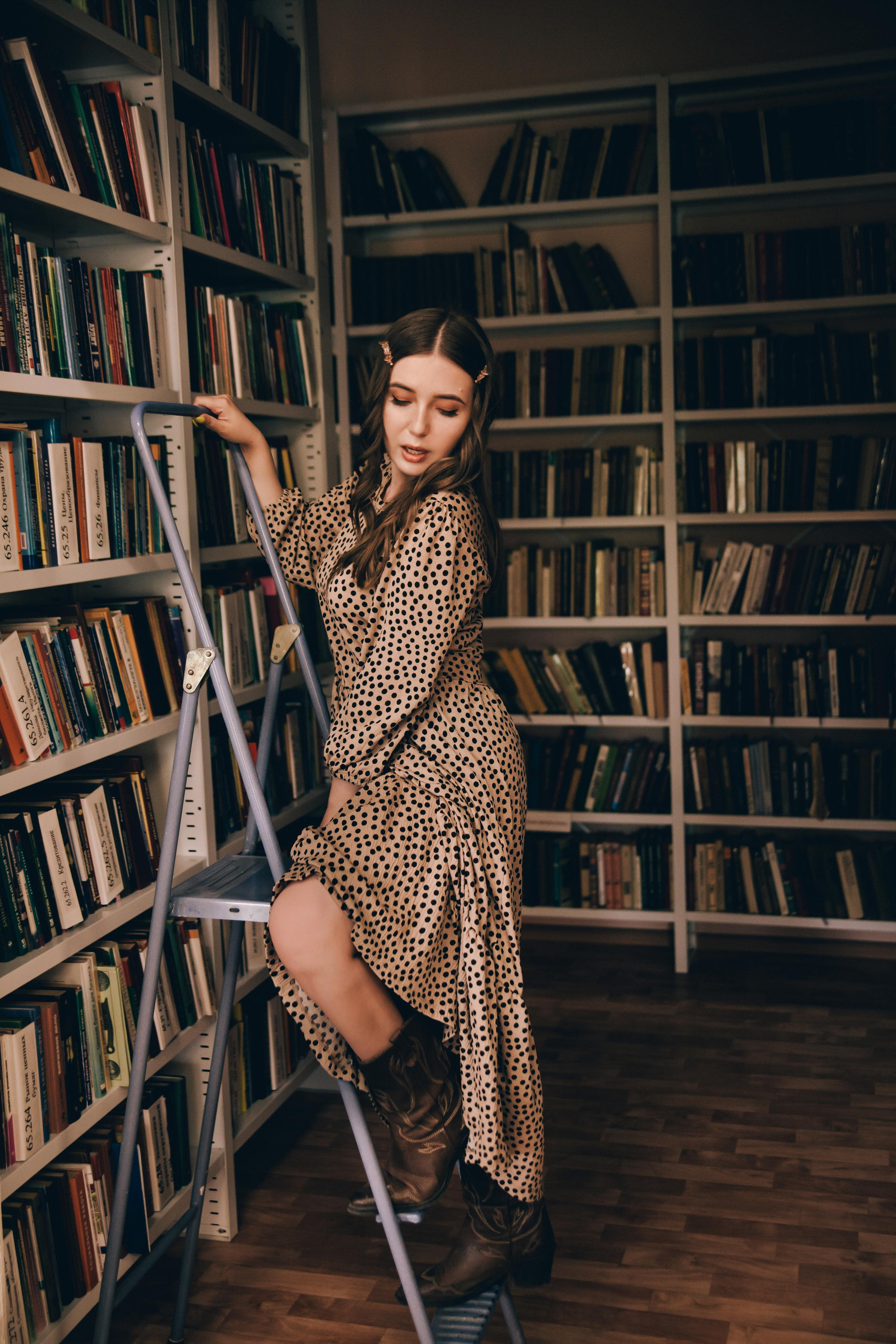 Книжный вор. Фотограф в Екатеринбурге Аня Валенок