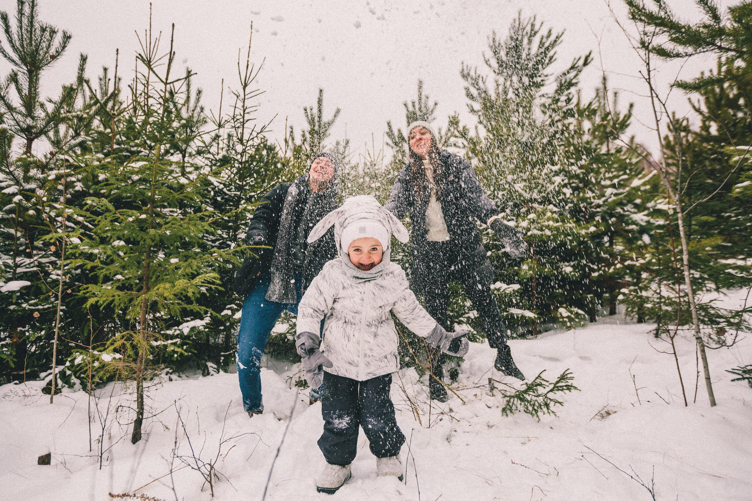 Снег под ногами, снег под снегом. Фотограф в Екатеринбурге Аня Валенок