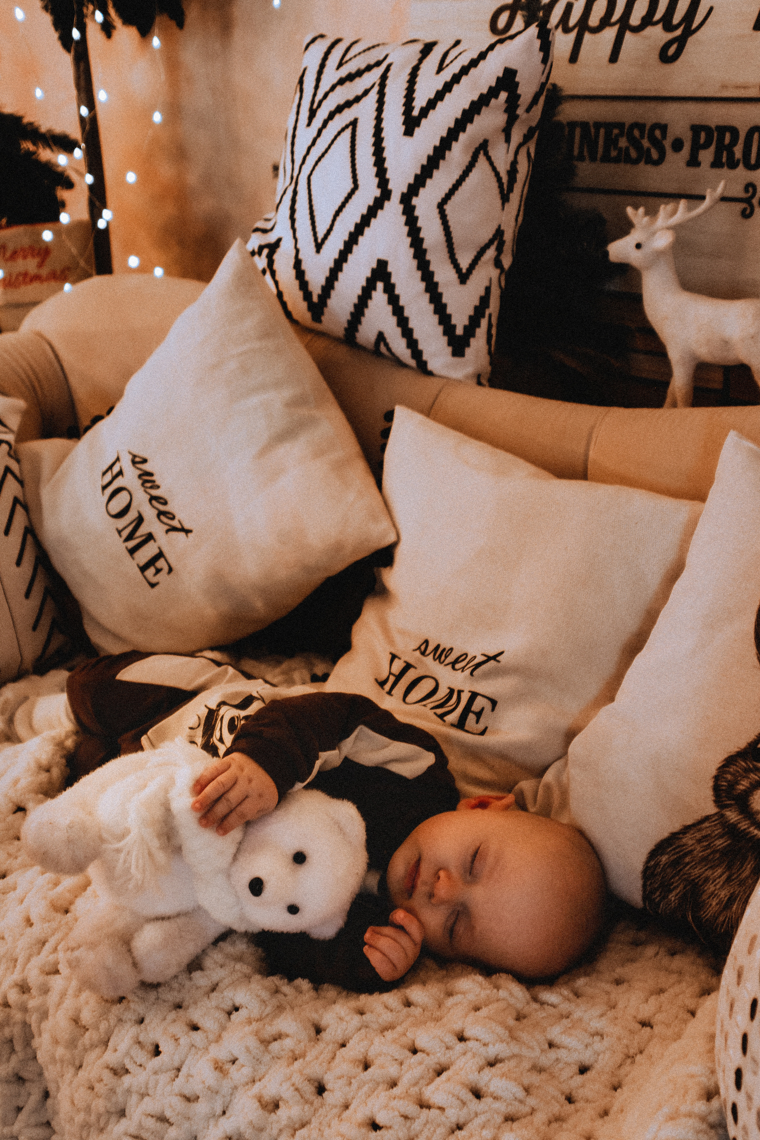 Юра, Настя и Матвей в ожидании Нового Года. Фотограф в Крыму | Виктория Нотевская