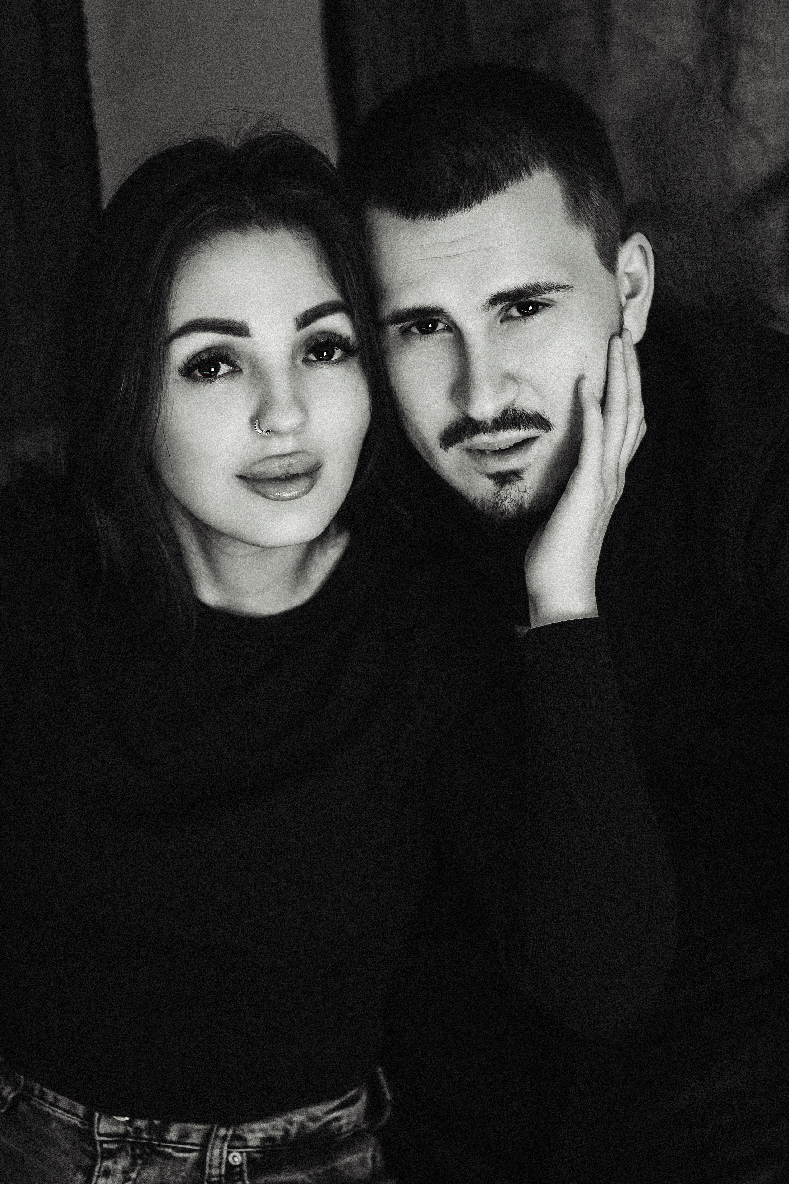 Эльдар и Эмине (студийная съемка). Фотограф в Крыму | Виктория Нотевская