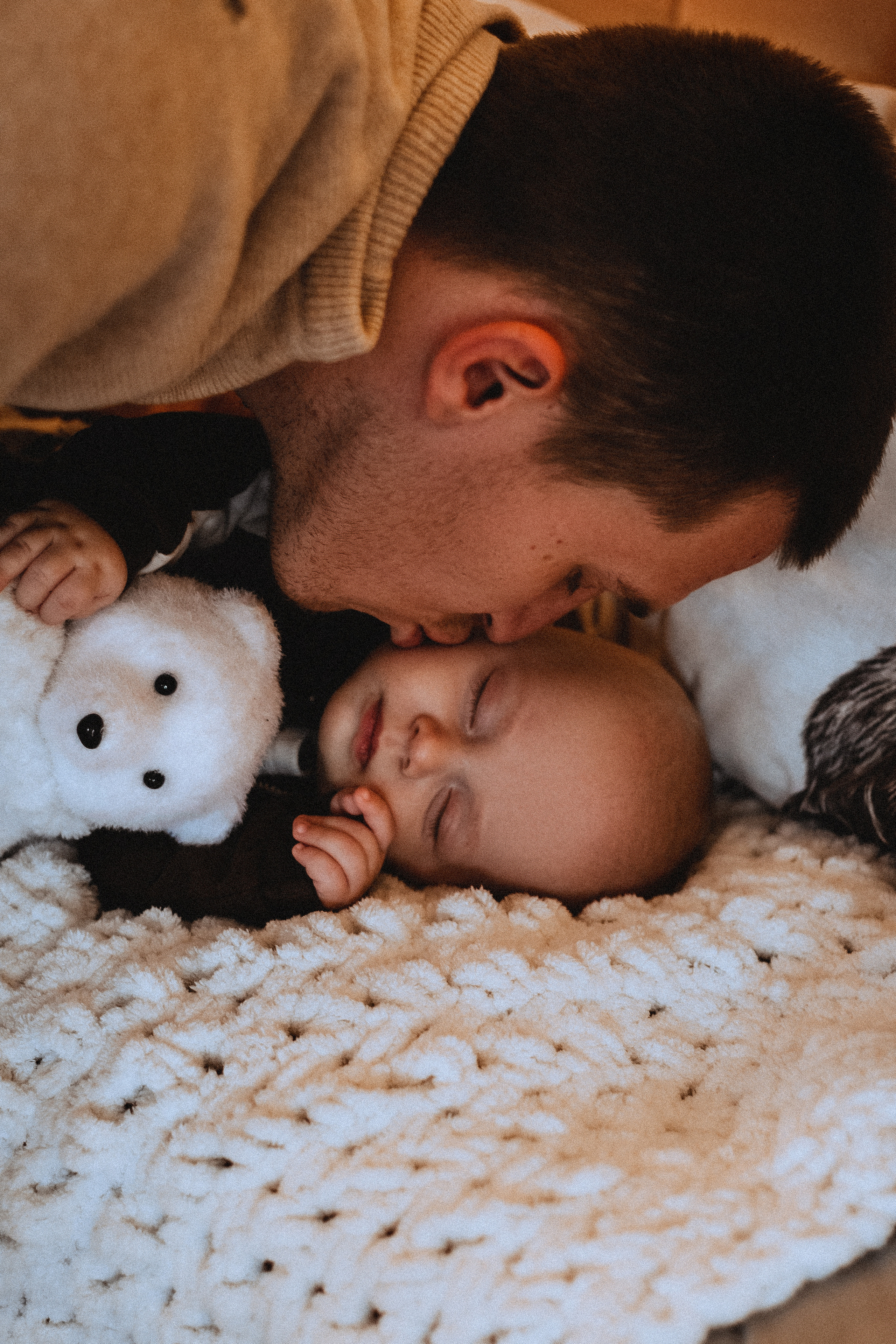 Юра, Настя и Матвей в ожидании Нового Года. Фотограф в Крыму | Виктория Нотевская