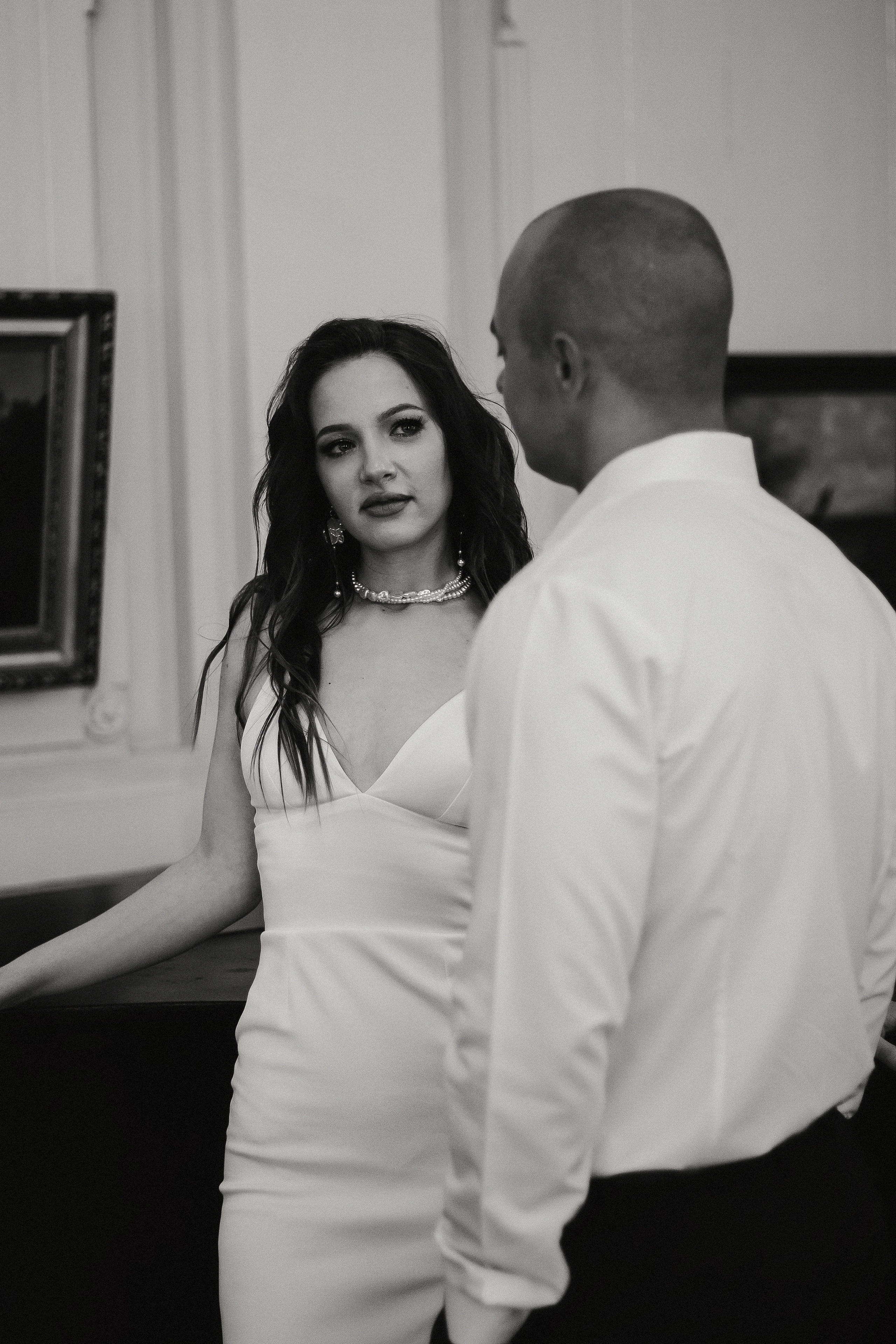 Денис и Евгения (съёмка в Художественной галерее). Фотограф в Крыму | Виктория Нотевская