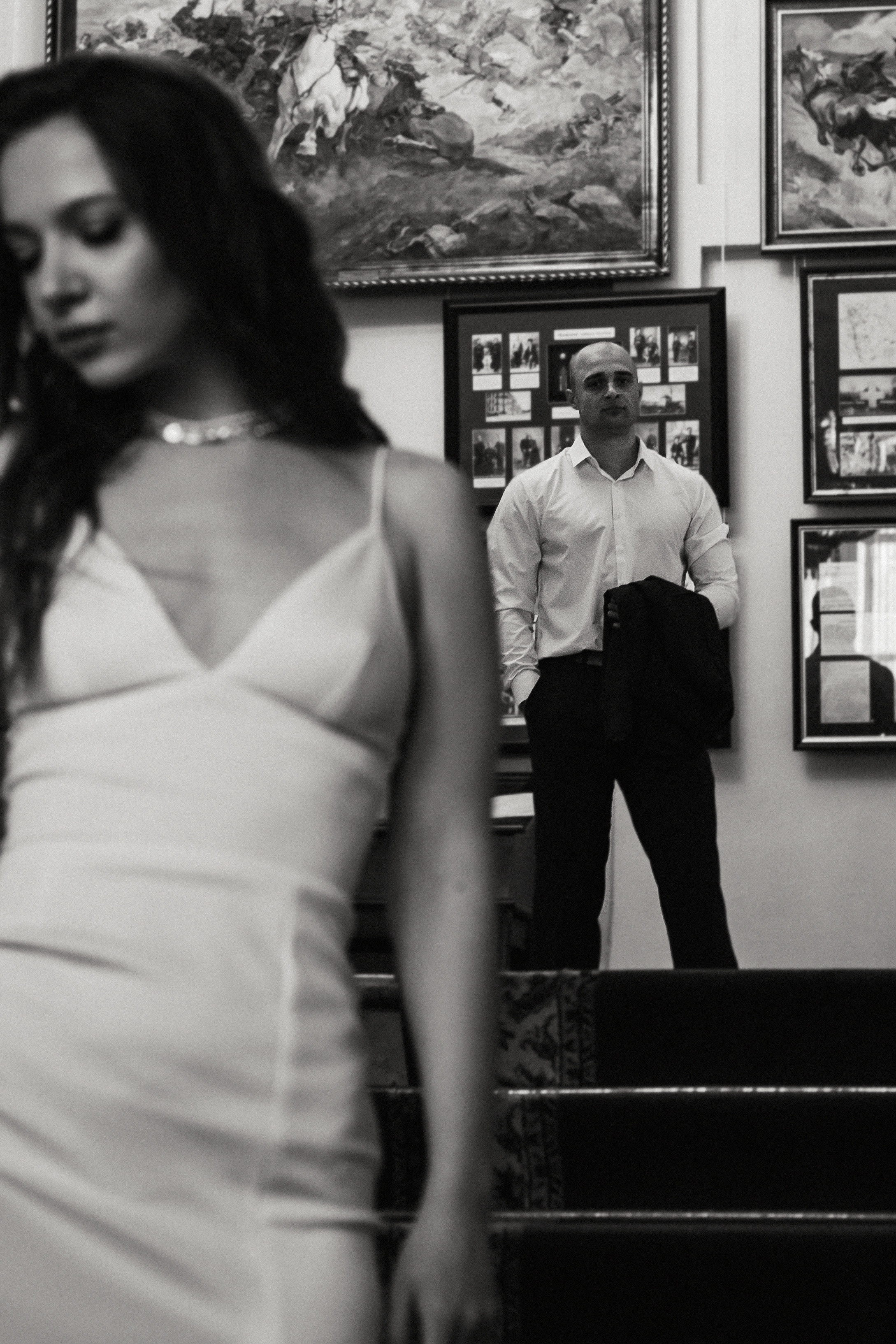 Денис и Евгения (съёмка в Художественной галерее). Фотограф в Крыму | Виктория Нотевская