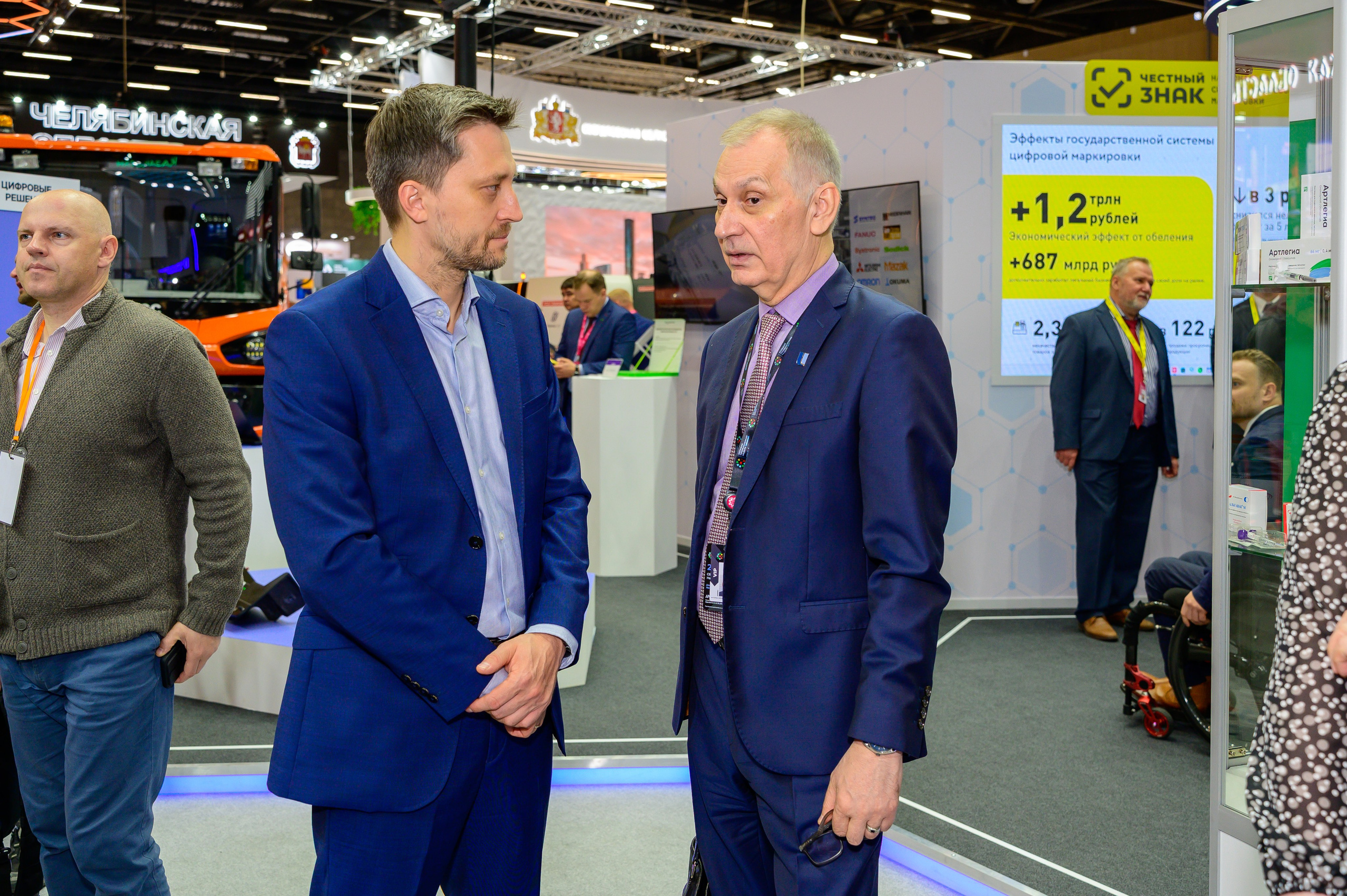 BigindustrialweekBelarus. Фотоуслуги, услуги фотографа, фотографирование важных событий