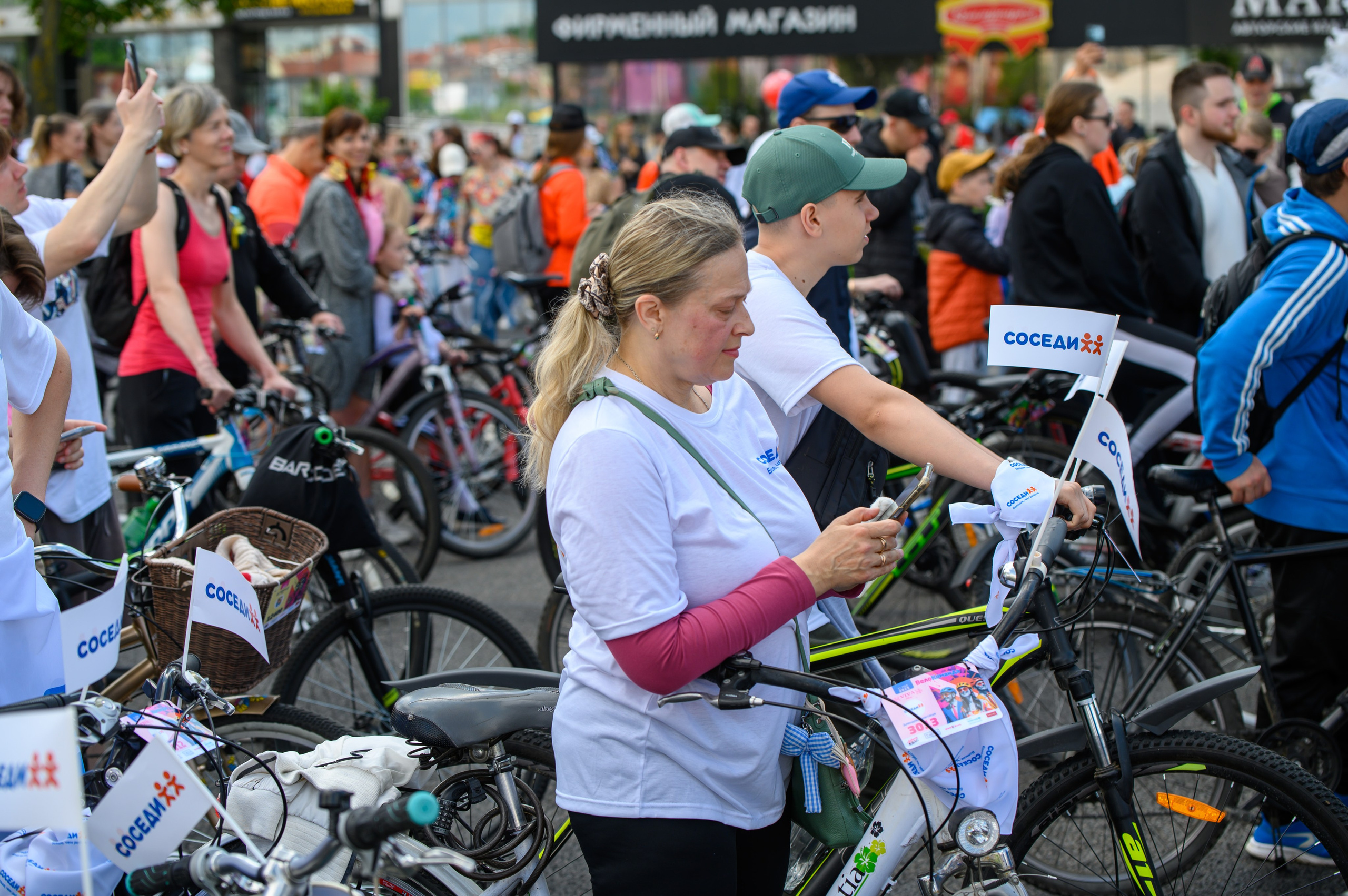 Репортажная съемка с открытия магазина. Фотоуслуги, услуги фотографа, фотографирование важных событий