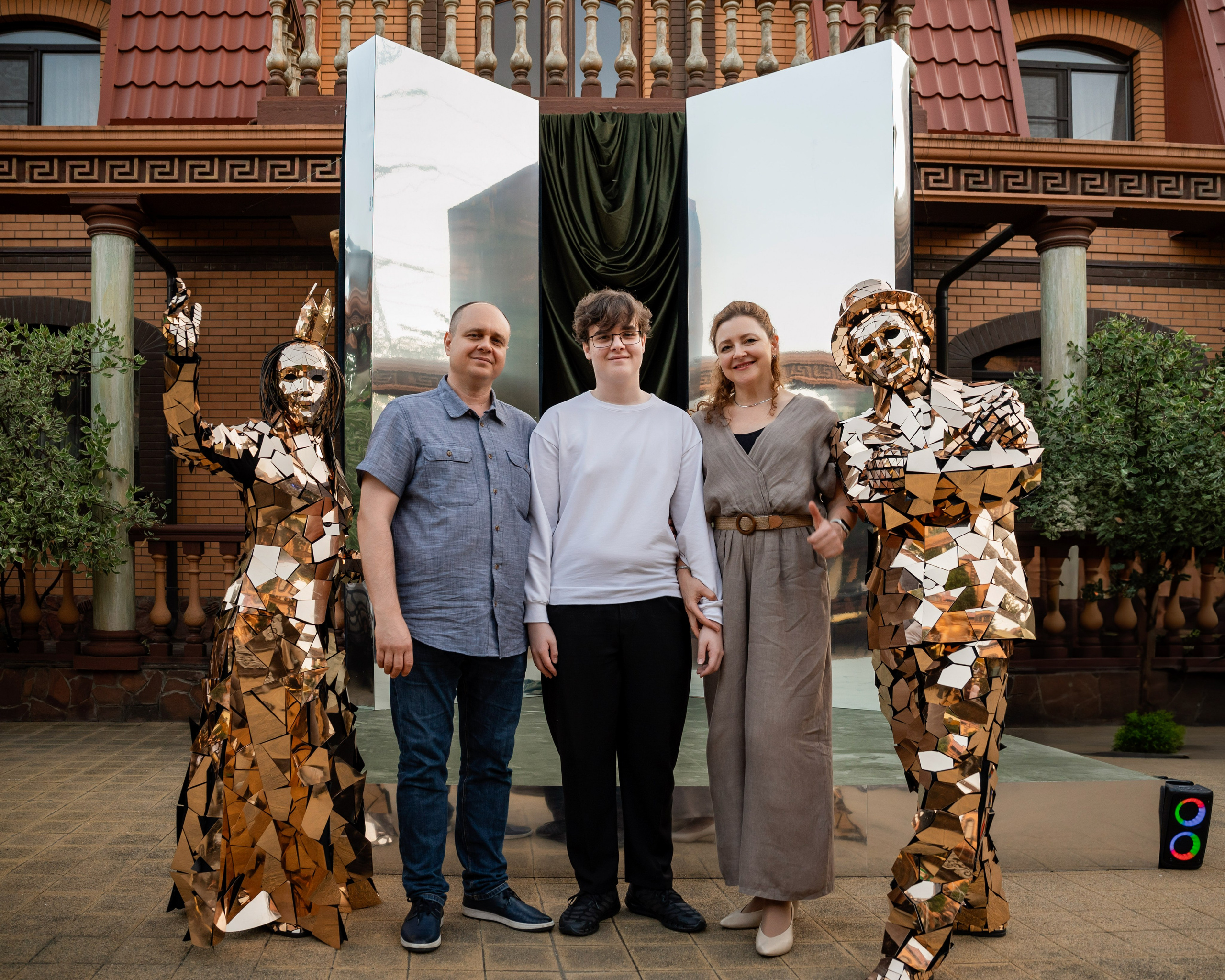 Выпускной Гимназия 18. Фотограф семейный мероприятия Краснодар Анапа Геленджик Новороссийск Поборежье