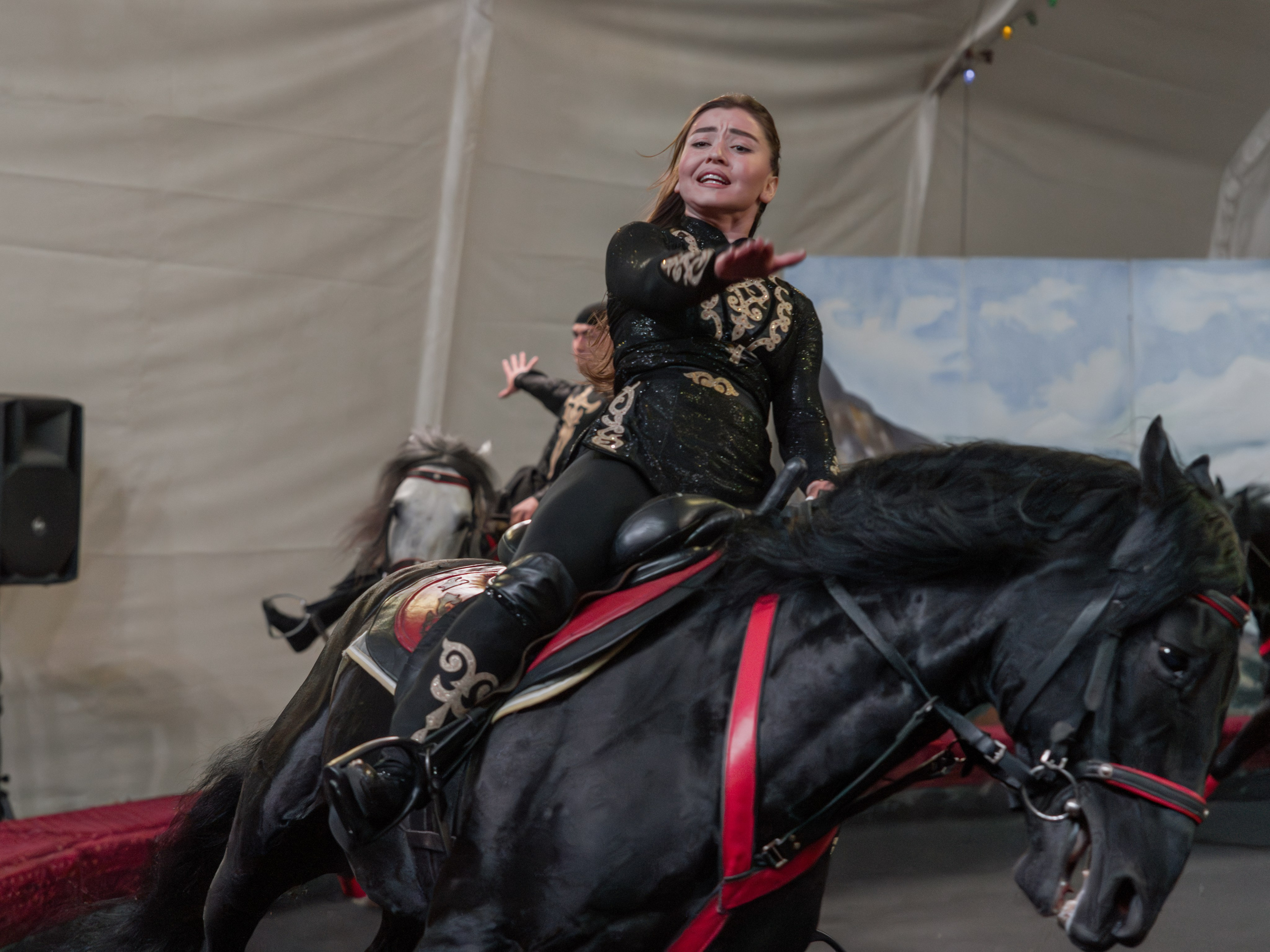 Конный театр «Нарты». Репортажный фотограф в Красной Поляне и Сочи Павлюченко Екатерина