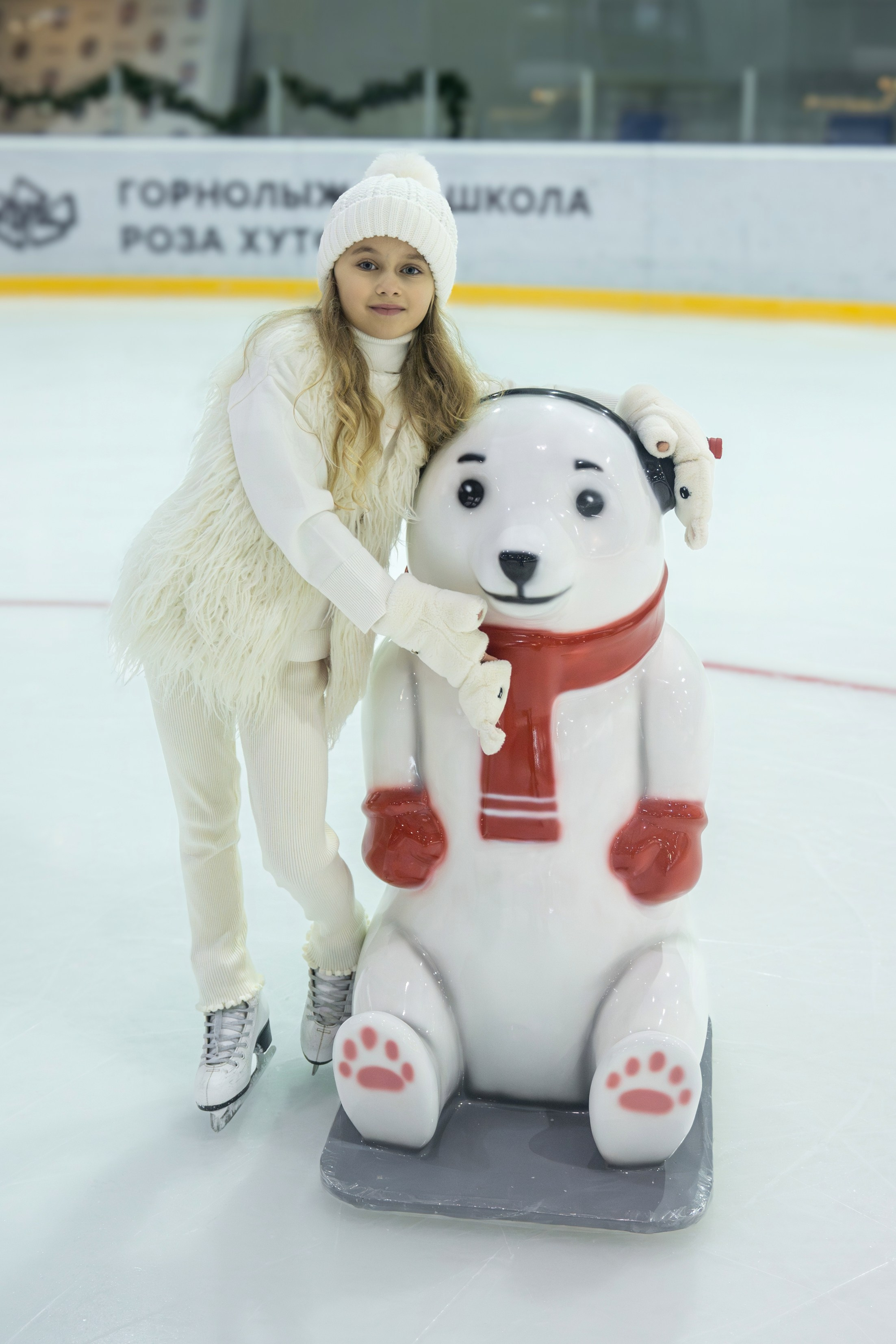 Контент съемка на катке для курорта Роза Хутор. Репортажный фотограф в Красной Поляне и Сочи Павлюченко Екатерина