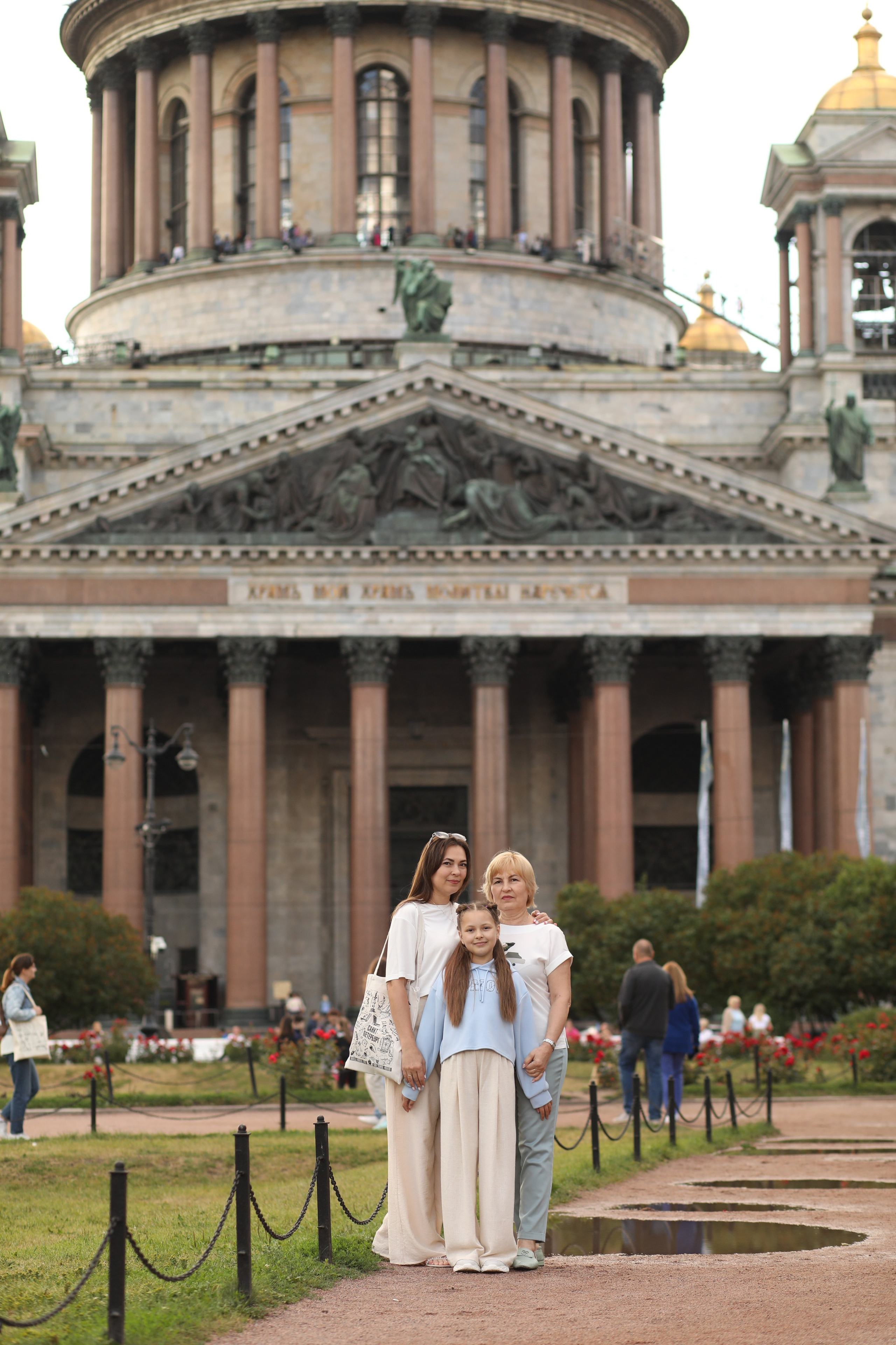 Фотопрогулка по Питеру для Юли и её семьи. Семейный и свадебный фотограф в Санкт-Петербурге Таша Семёнова