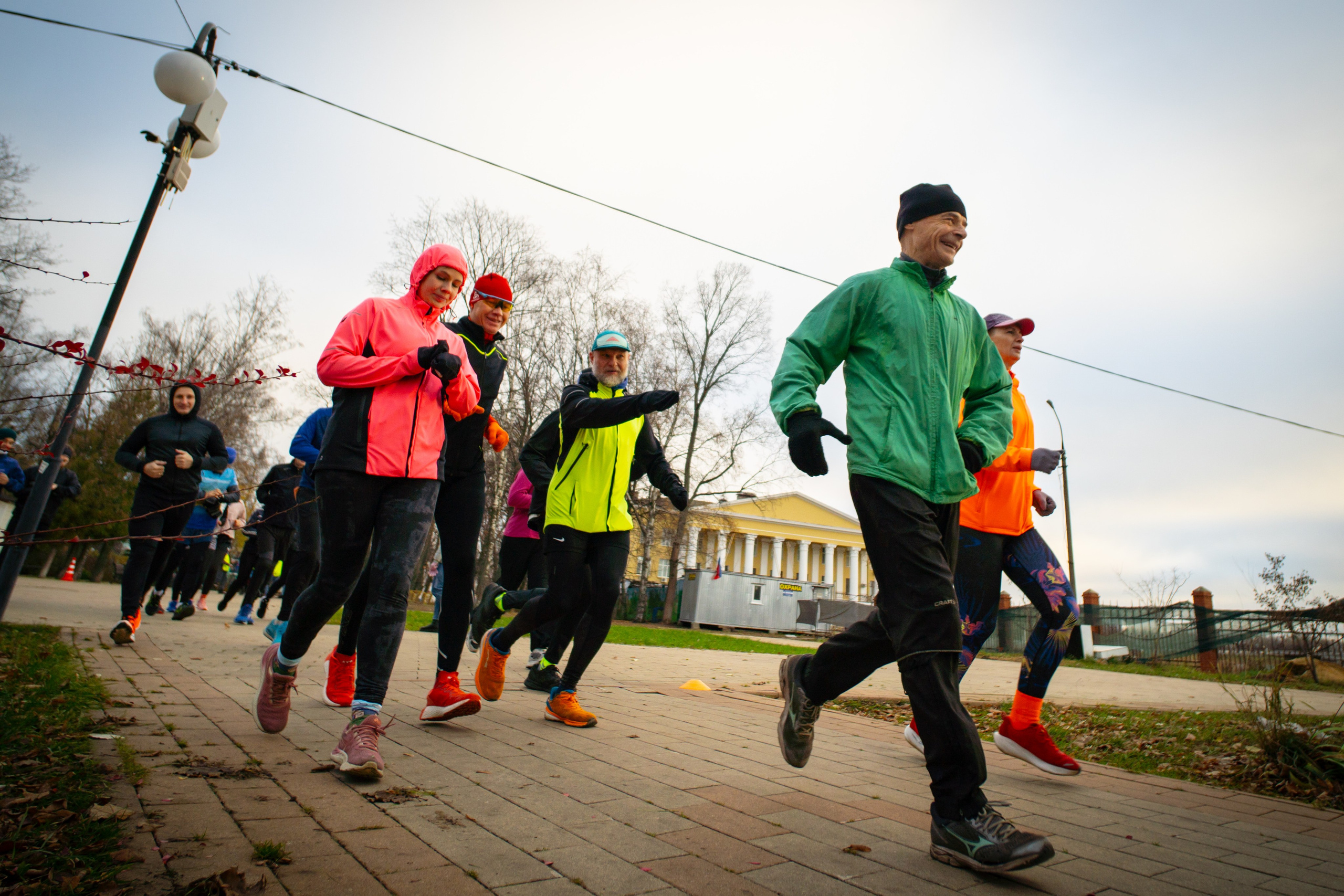 5 вёрст Наташинский 9 ноября 2024. Роман Капилюшов. Бег. Фото. Видео. г. Люберцы