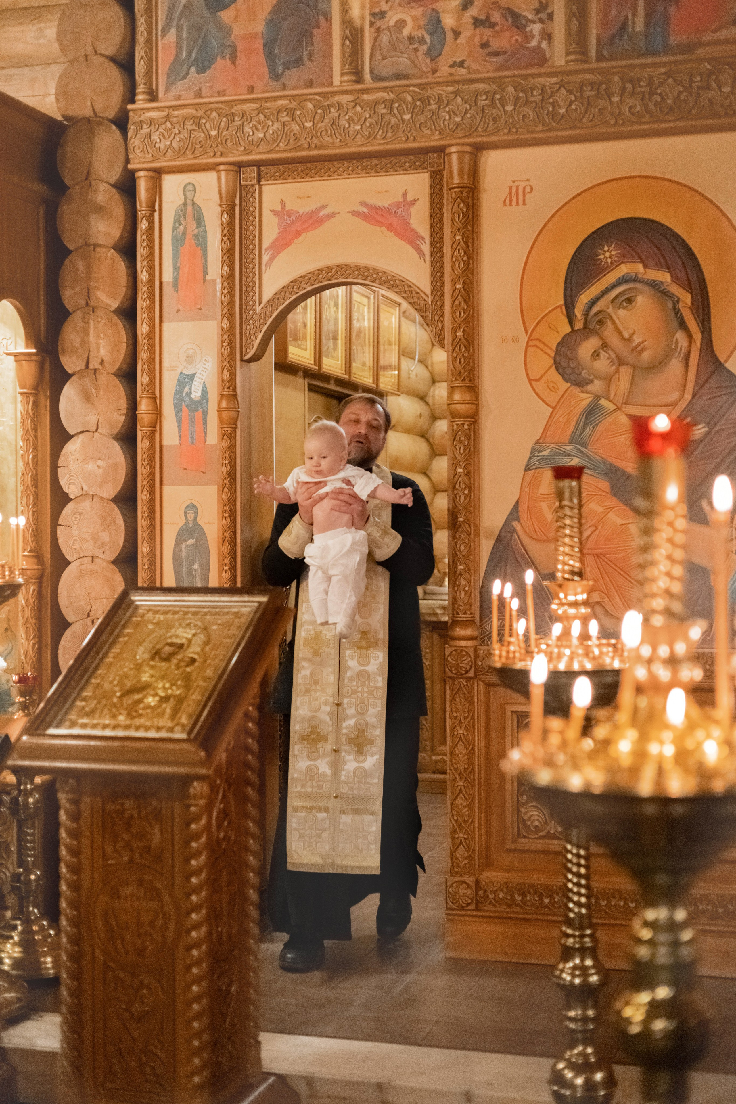 Художественная съемка Таинства крещения в Пятигорске. Фотограф на крещение Пятигорск. фотограф Таинств Крестины Анна: 8(928)307-37-21