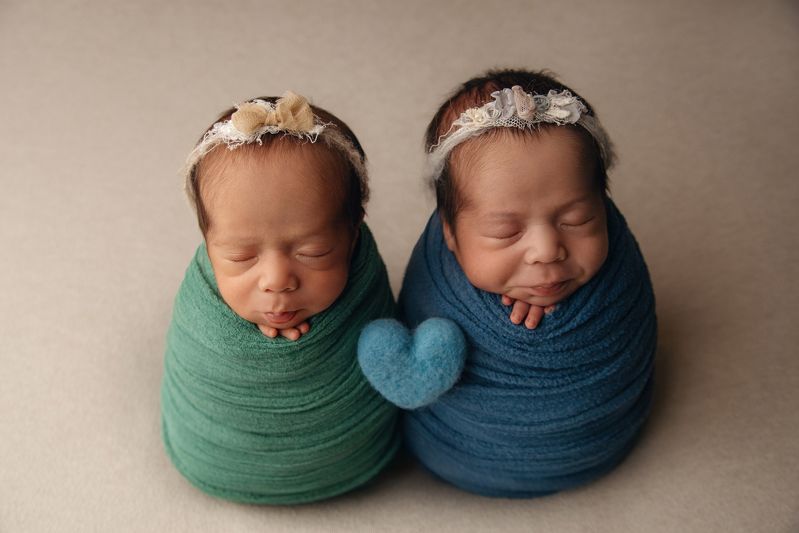 Новорожденные малыши. Фотограф Елена Зуйкова