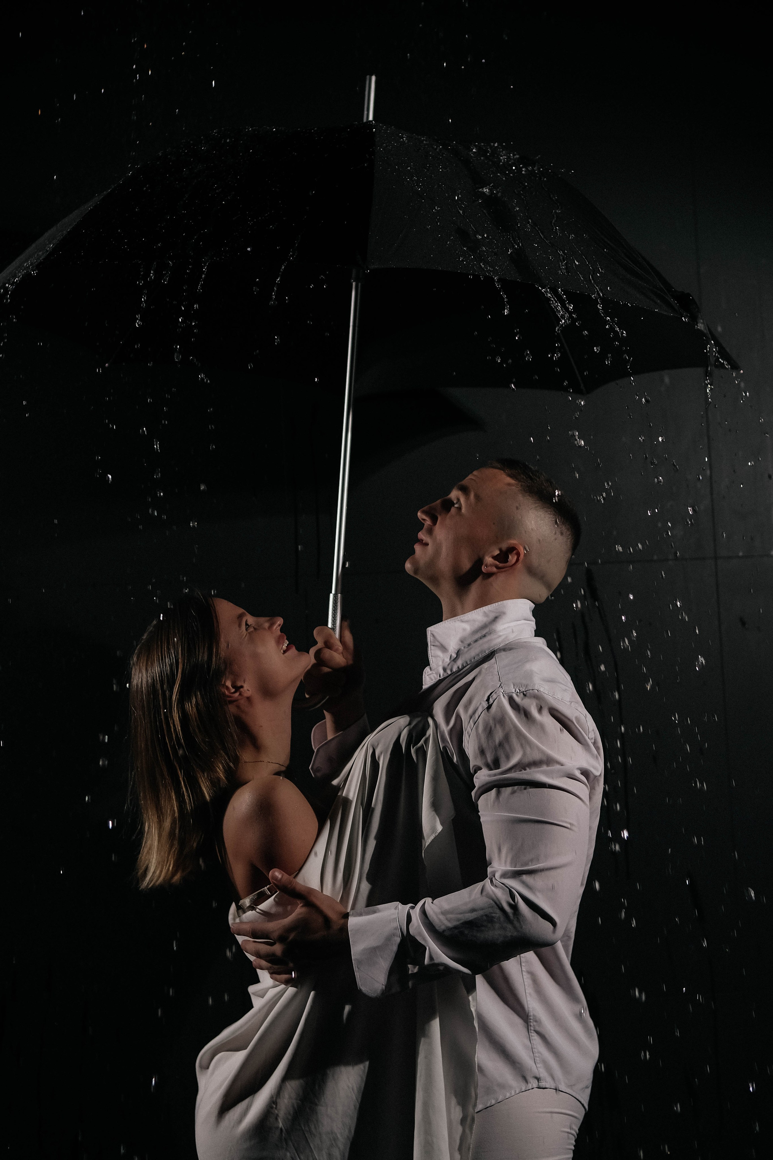 Съемка лав стори под душем. Главная