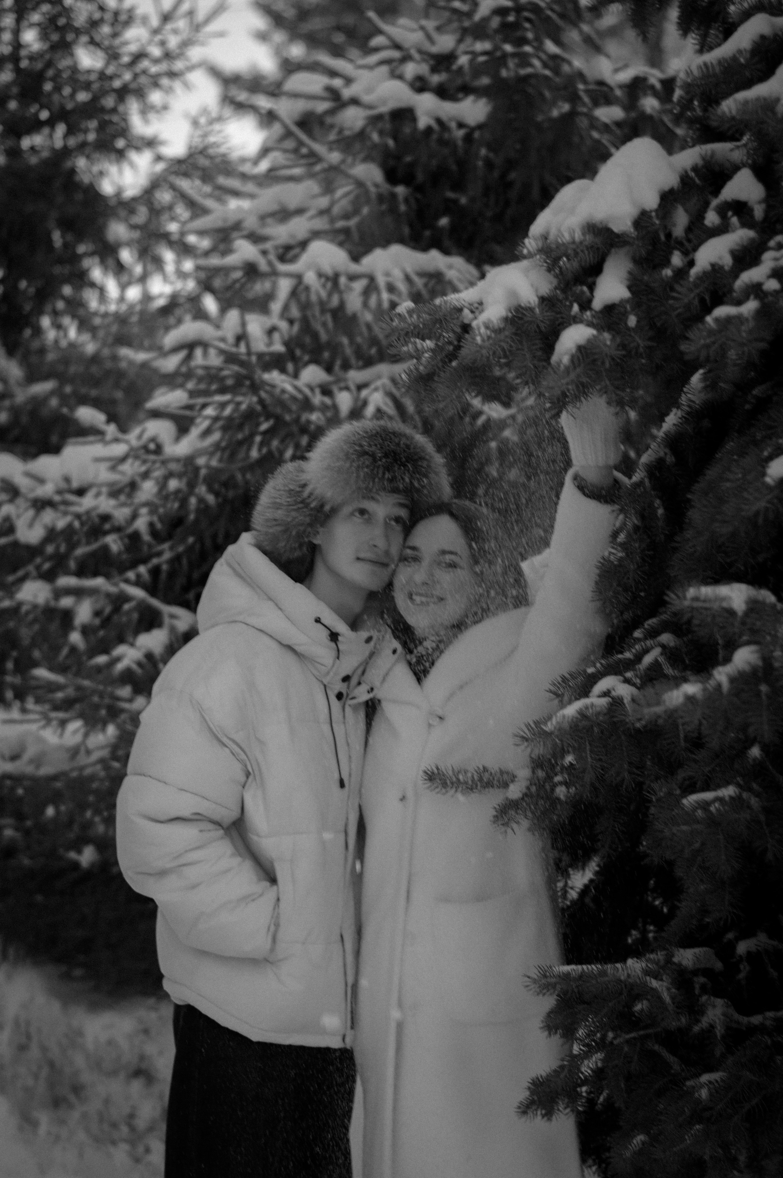 Зимняя лавстори фотосессия на улице. Дарья и Даниил. Портретный и лавстори фотограф в Стерлитамаке Альбина Шарт