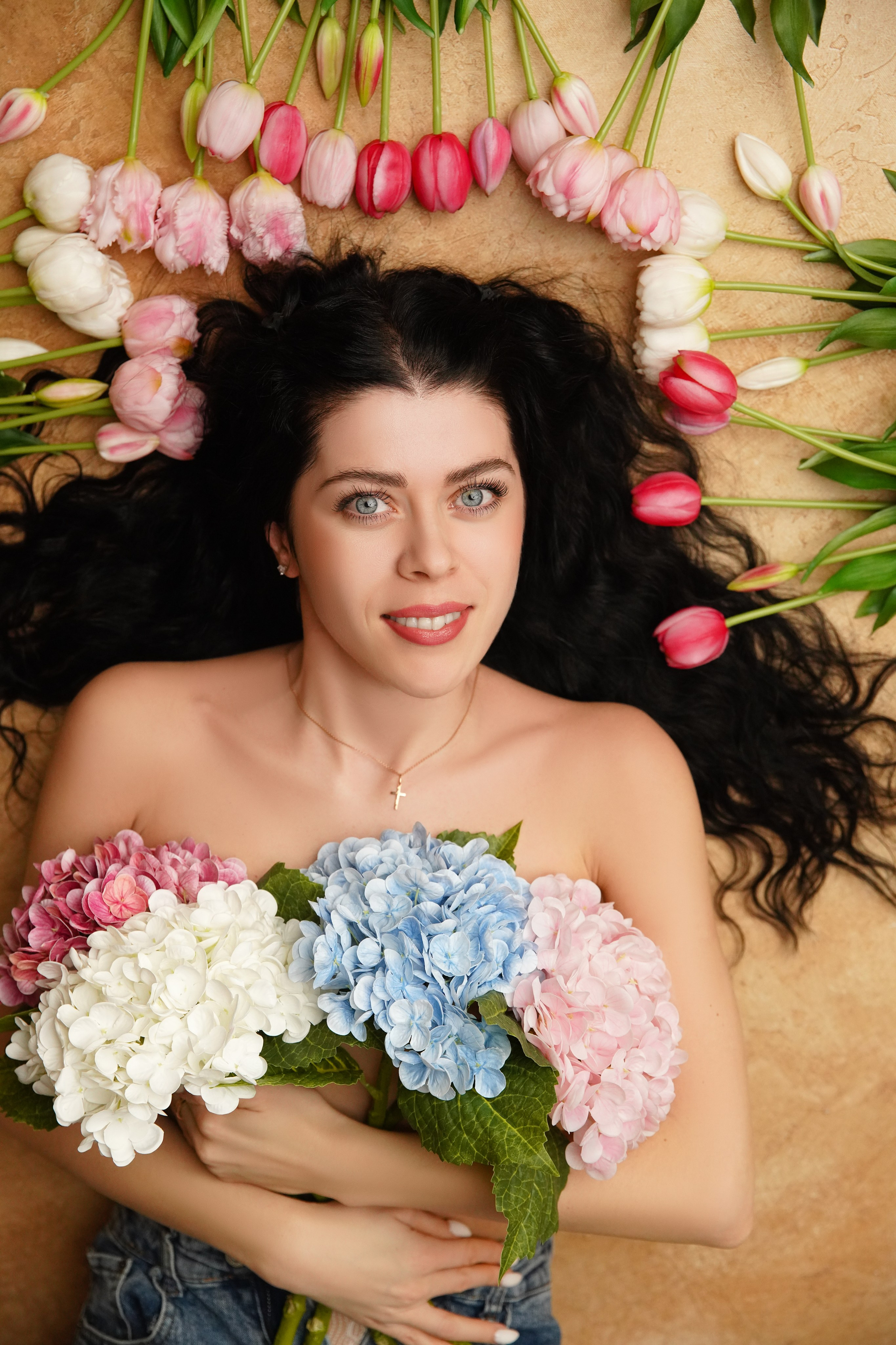 Женский портрет. Фотограф новорожденных. Семейный и детский фотограф в городе Сургуте