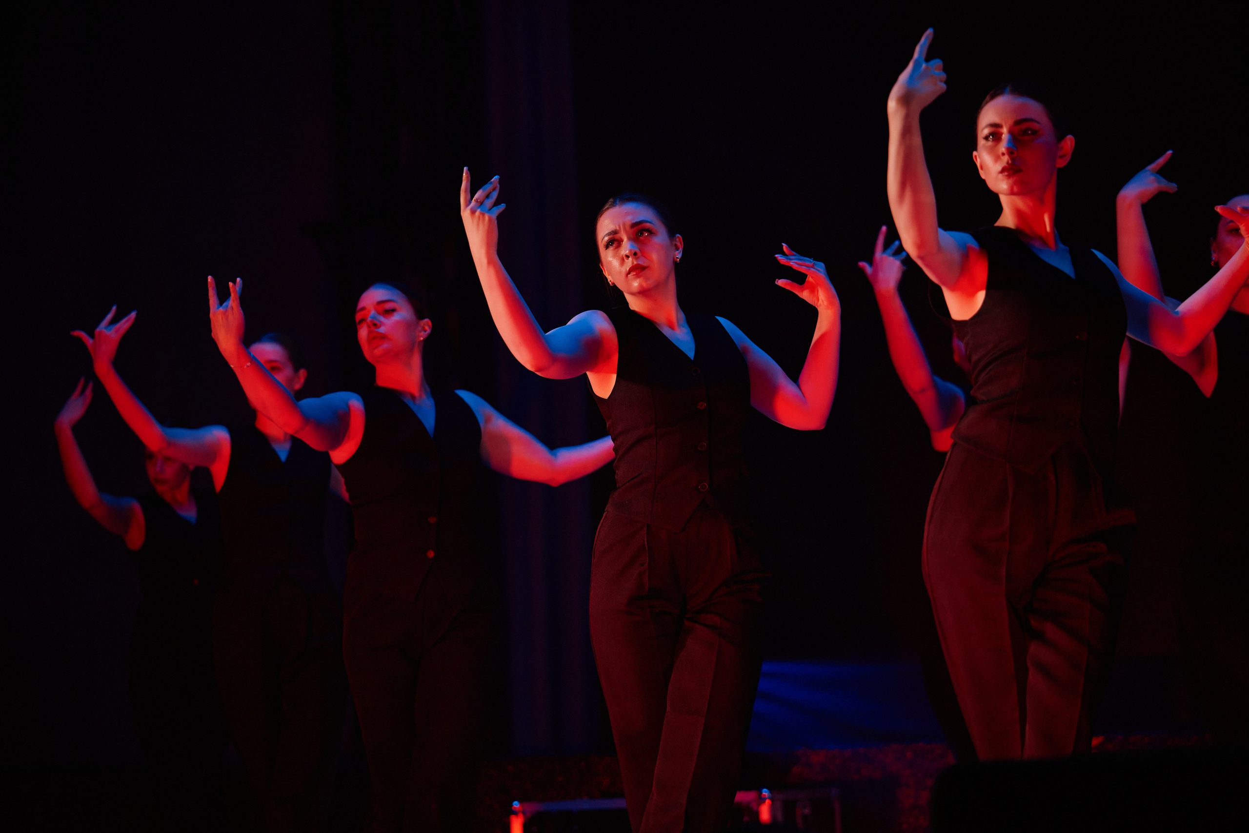 VIVA GLAM Отчетный концерт. Фотограф и видеограф в Кургане Леонид Корнильев