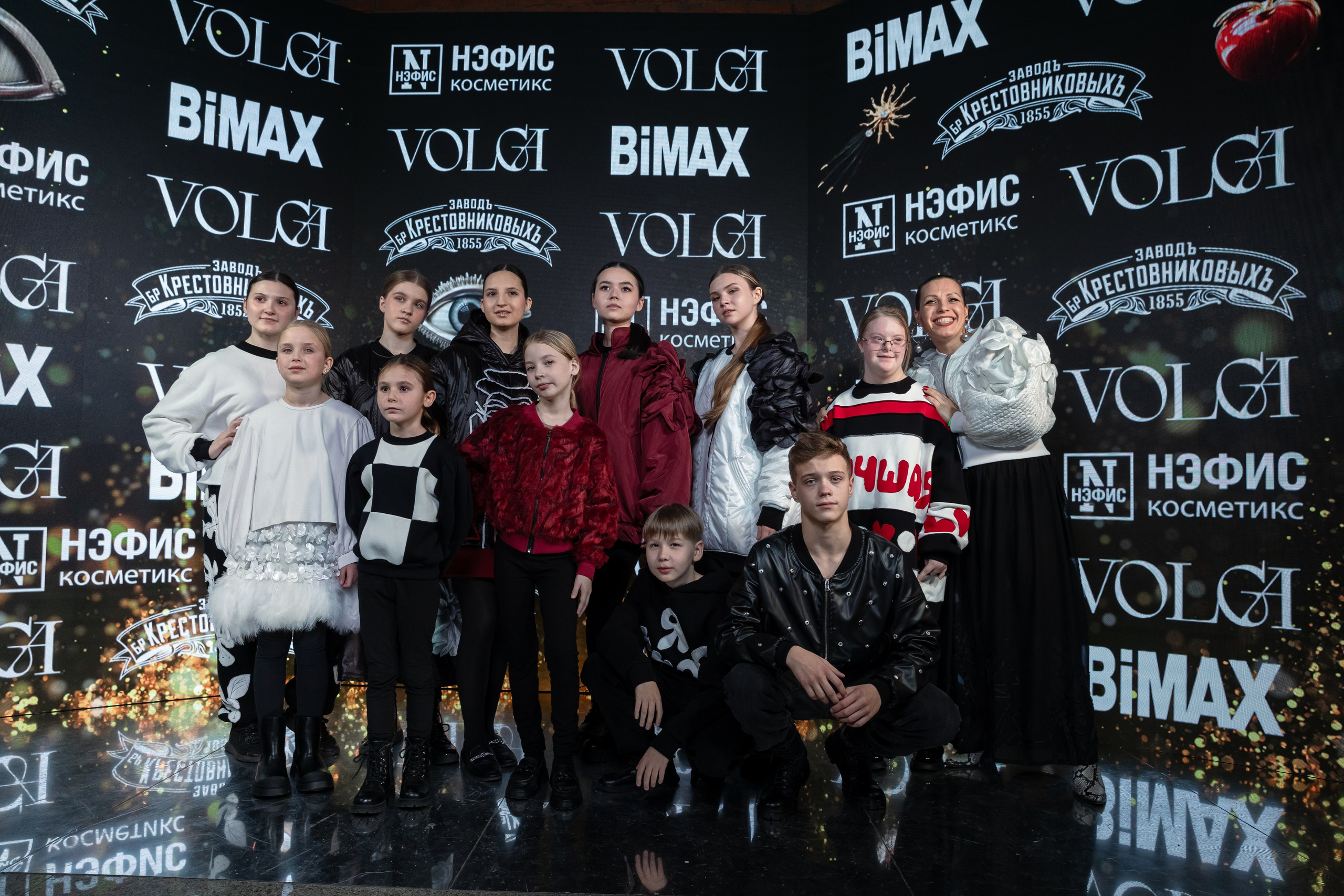 Фотозона Показа | Volga Fashion Week. Фотограф брендов и бизнеса в Москве Алексей Сентюрин