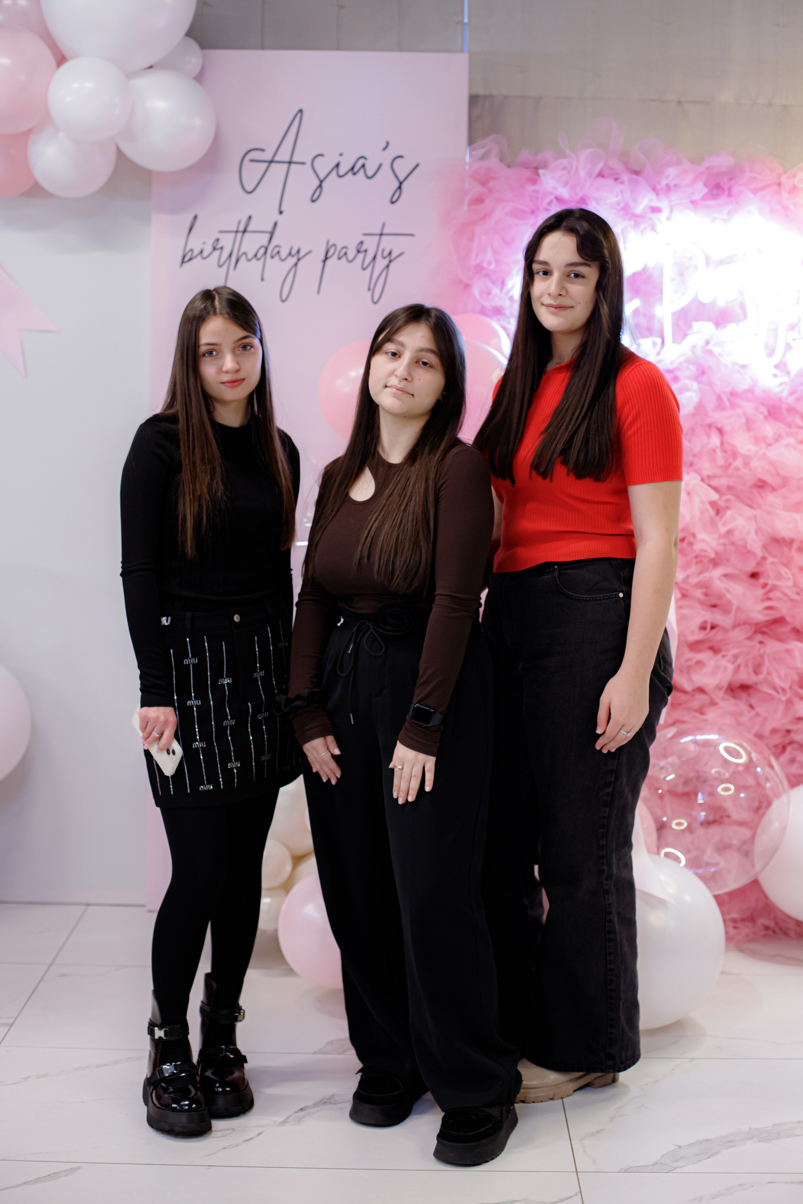 ASIA'S BIRTHDAY PARTY. Photokarish