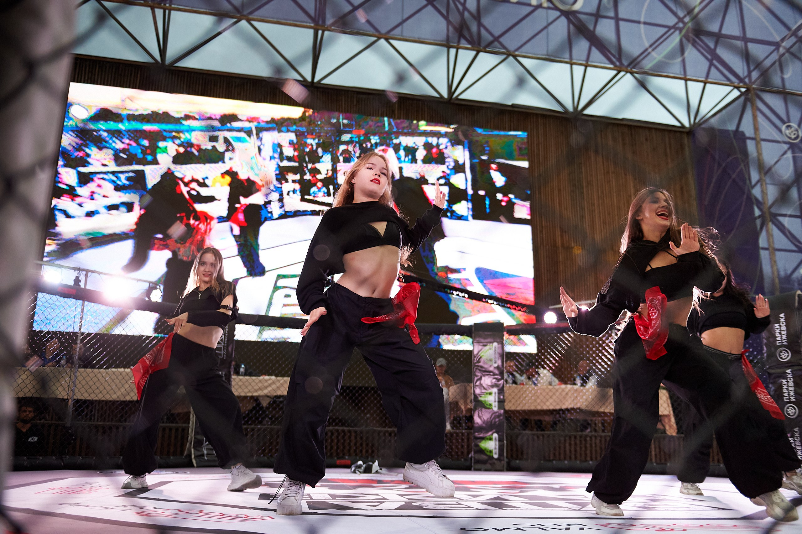 ММА. Битва на Иже-4. Спортивный репортажный фотограф в Ижевске Сергей Мерзляков