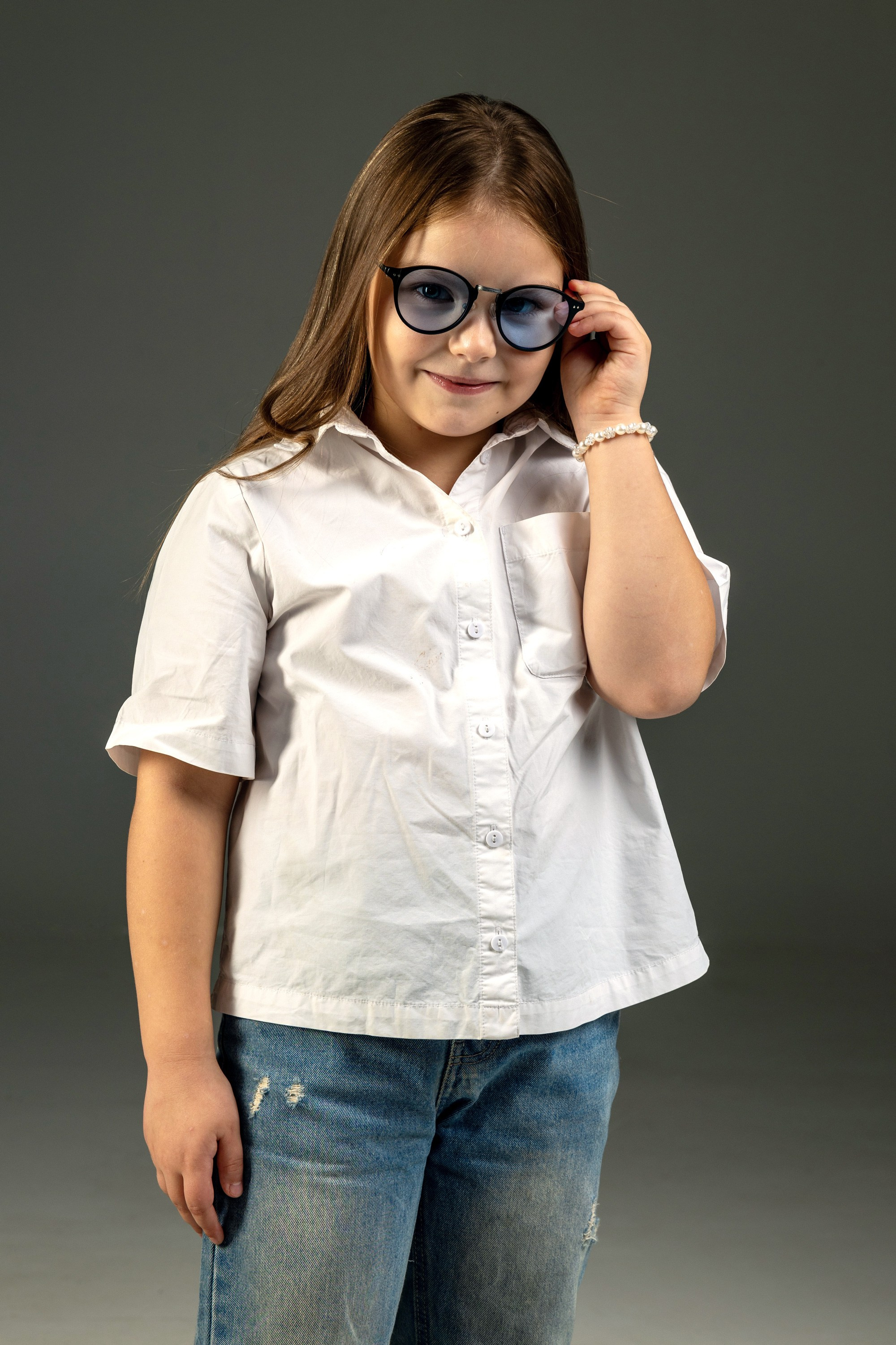 Настя. Дай портреты молодым