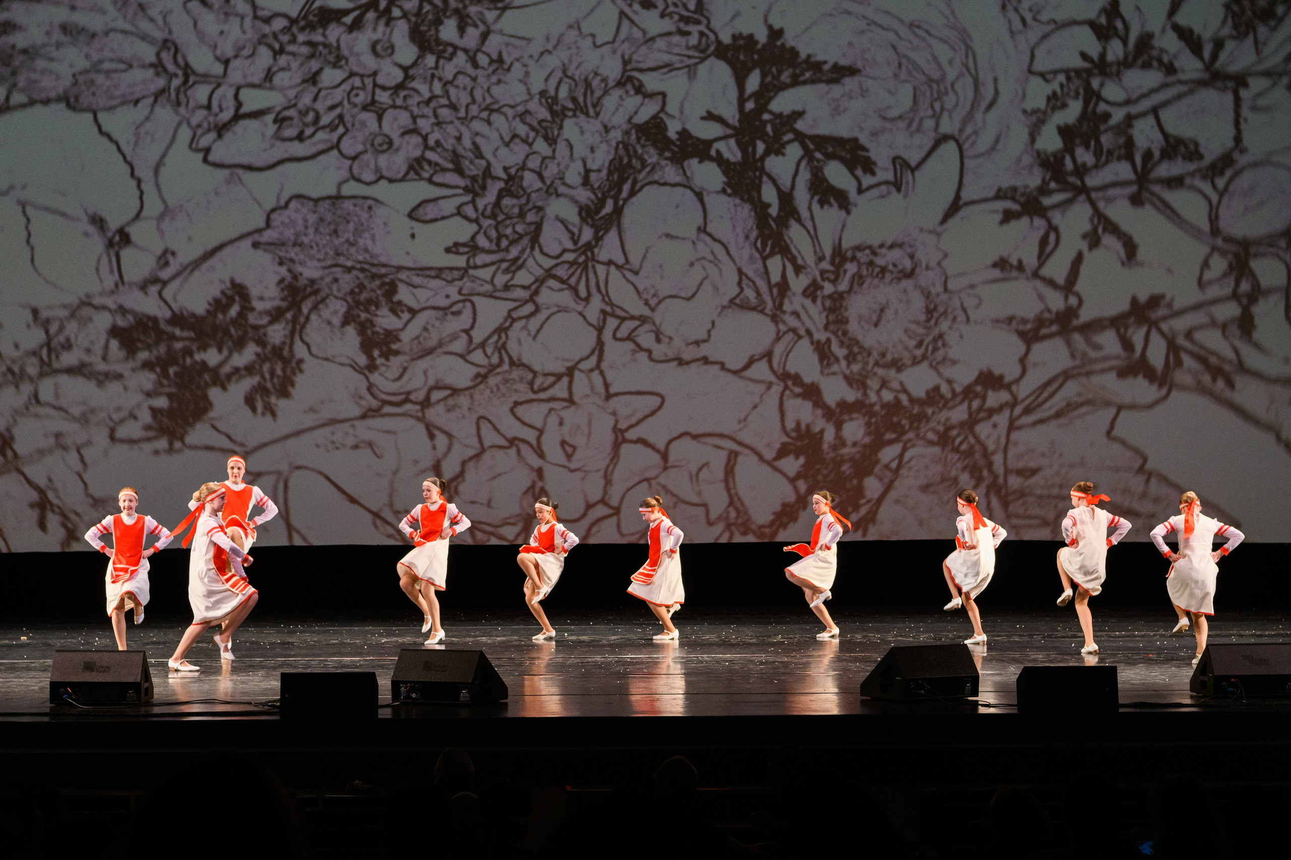 23 апреля, часть 2, БКЗ Октябрьский, г. Санкт-Петербург. Золотое яблочко