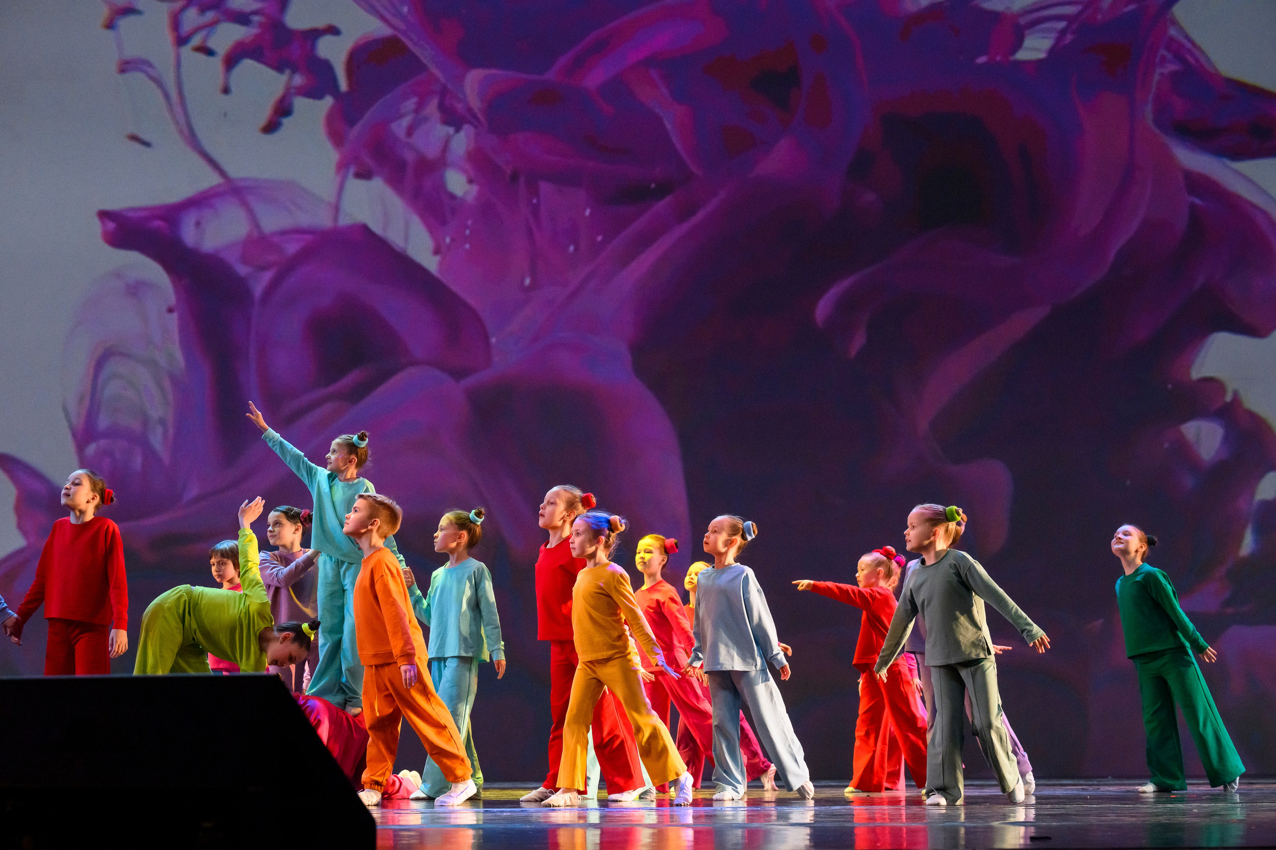 23 апреля, часть 2, БКЗ Октябрьский, г. Санкт-Петербург. Золотое яблочко