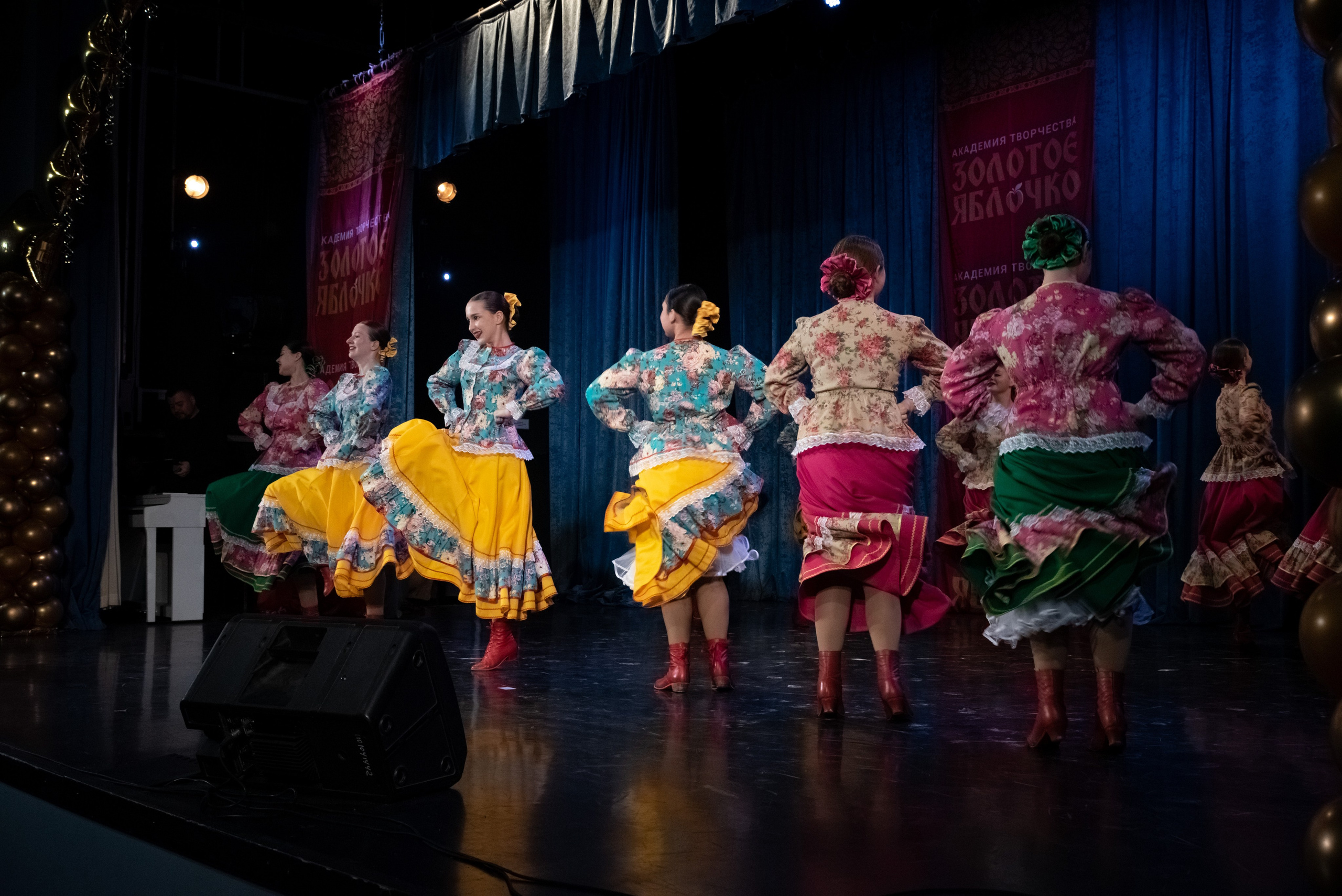 7 декабря, г. Выборг. Золотое яблочко