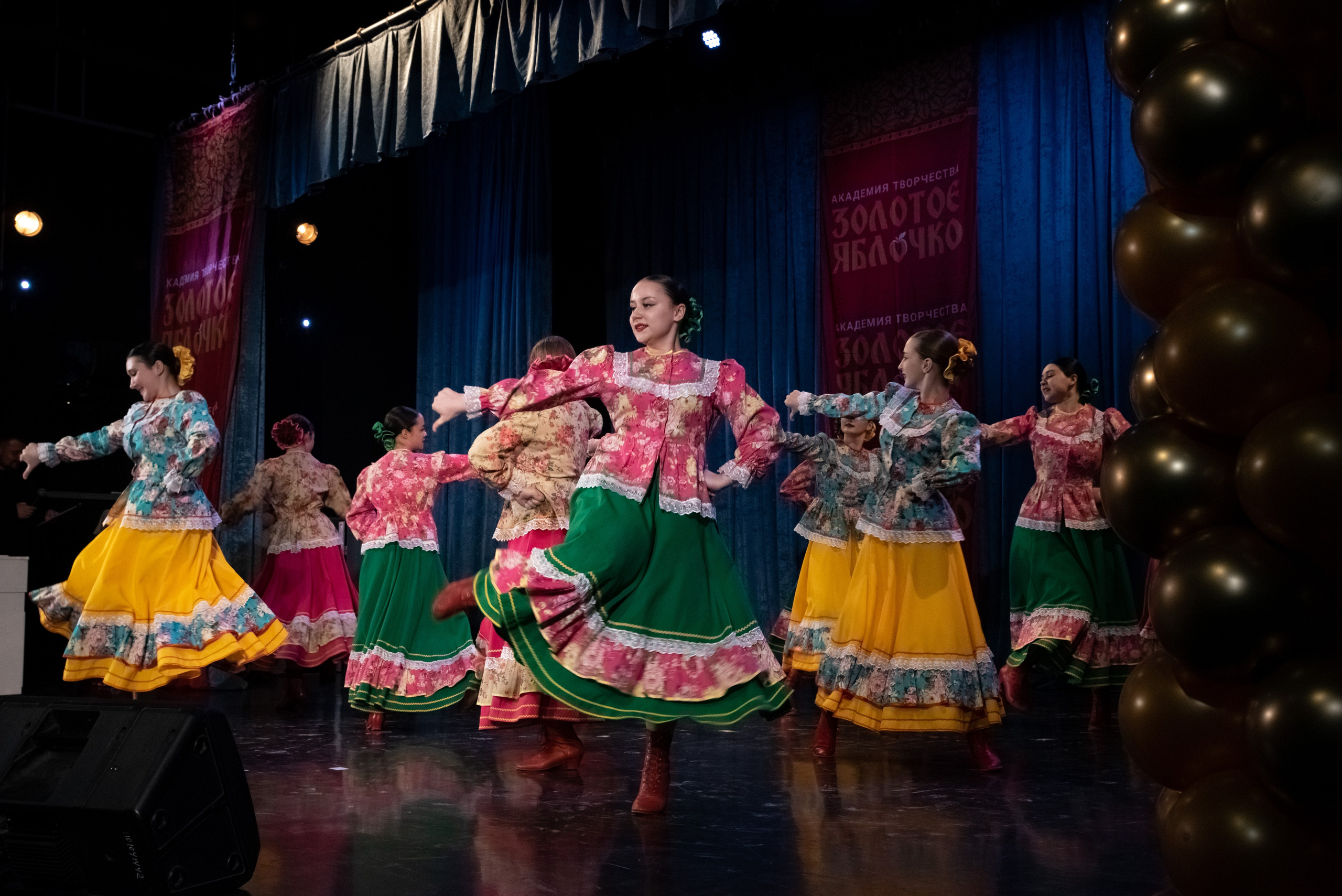 7 декабря, г. Выборг. Золотое яблочко