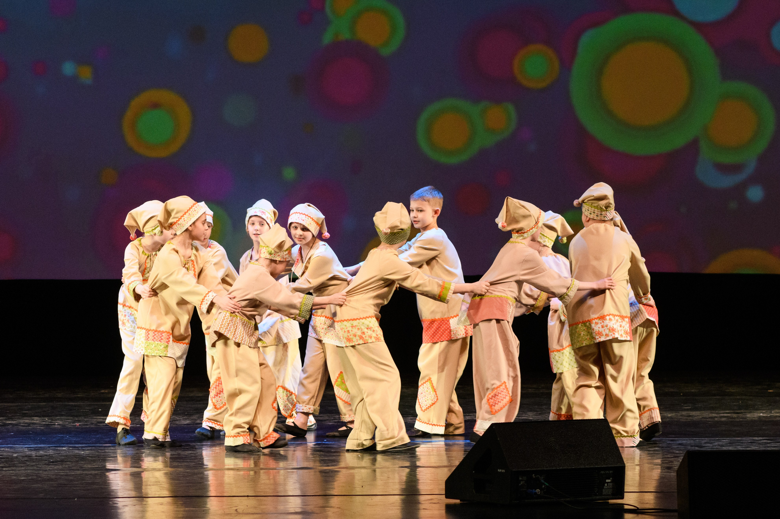 23 апреля, часть 2, БКЗ Октябрьский, г. Санкт-Петербург. Золотое яблочко