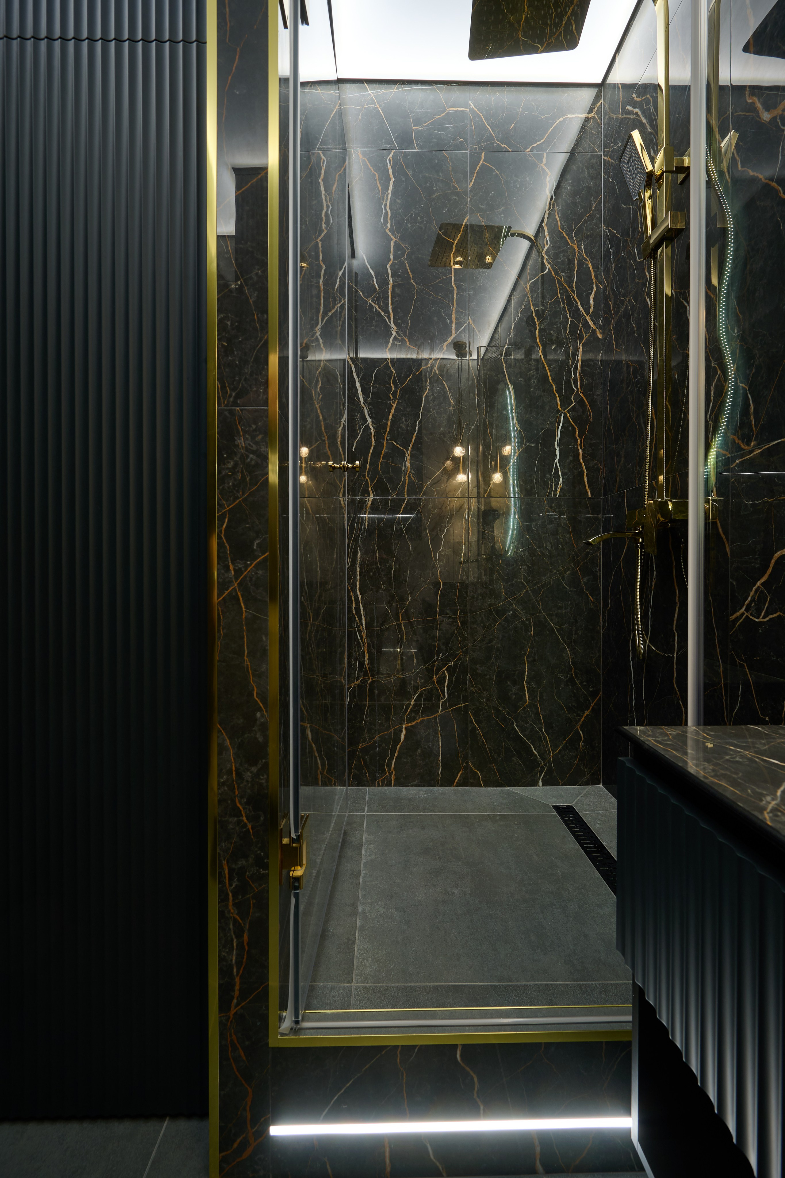 прозрачная душевая 