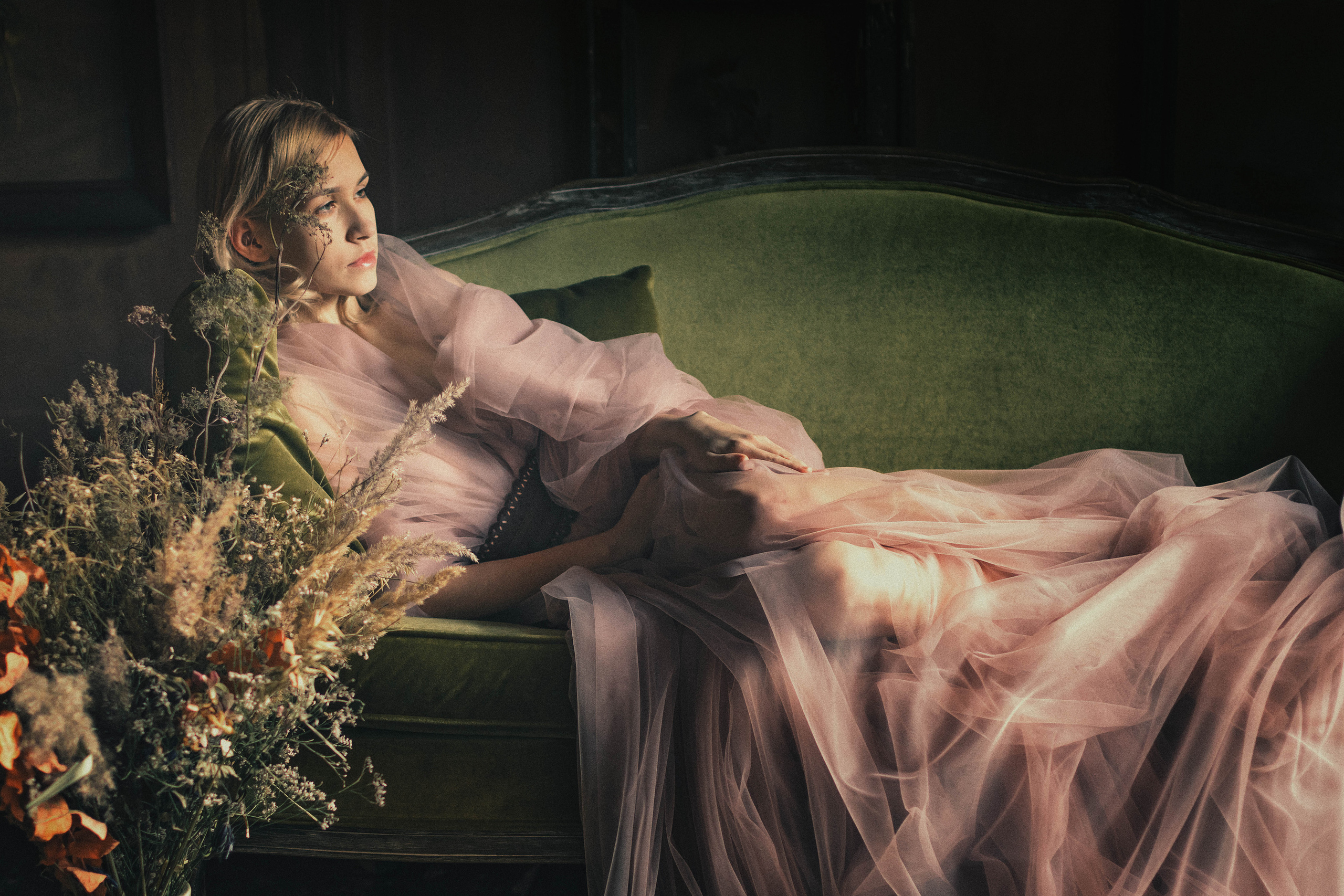 Женский драматический портрет, студийный портрет, красивый портрет, топ-фотограф москва