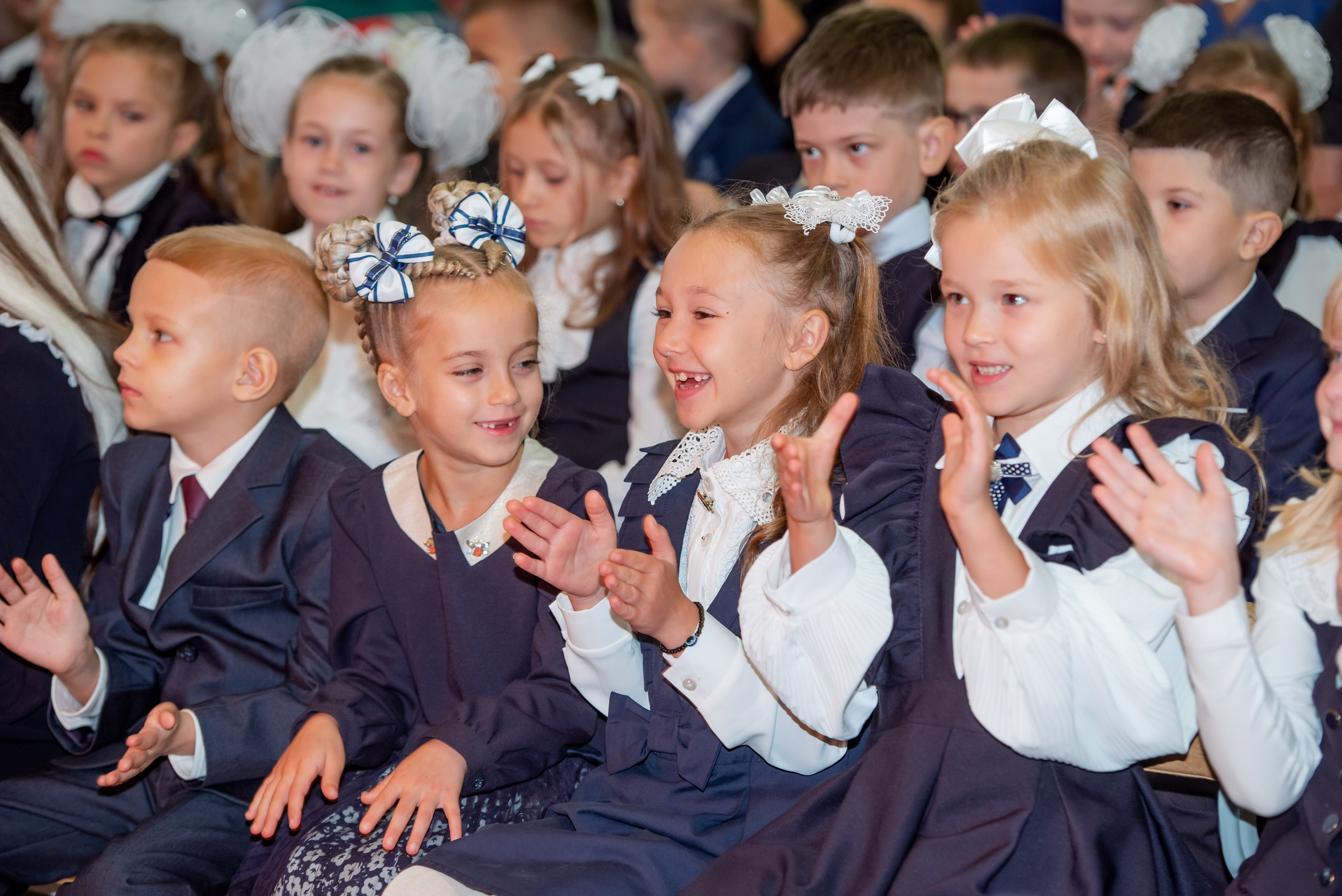 1 сентября «Новая школа». Выпускные альбомы в Севастополе, Крыму и Екатеринбурге