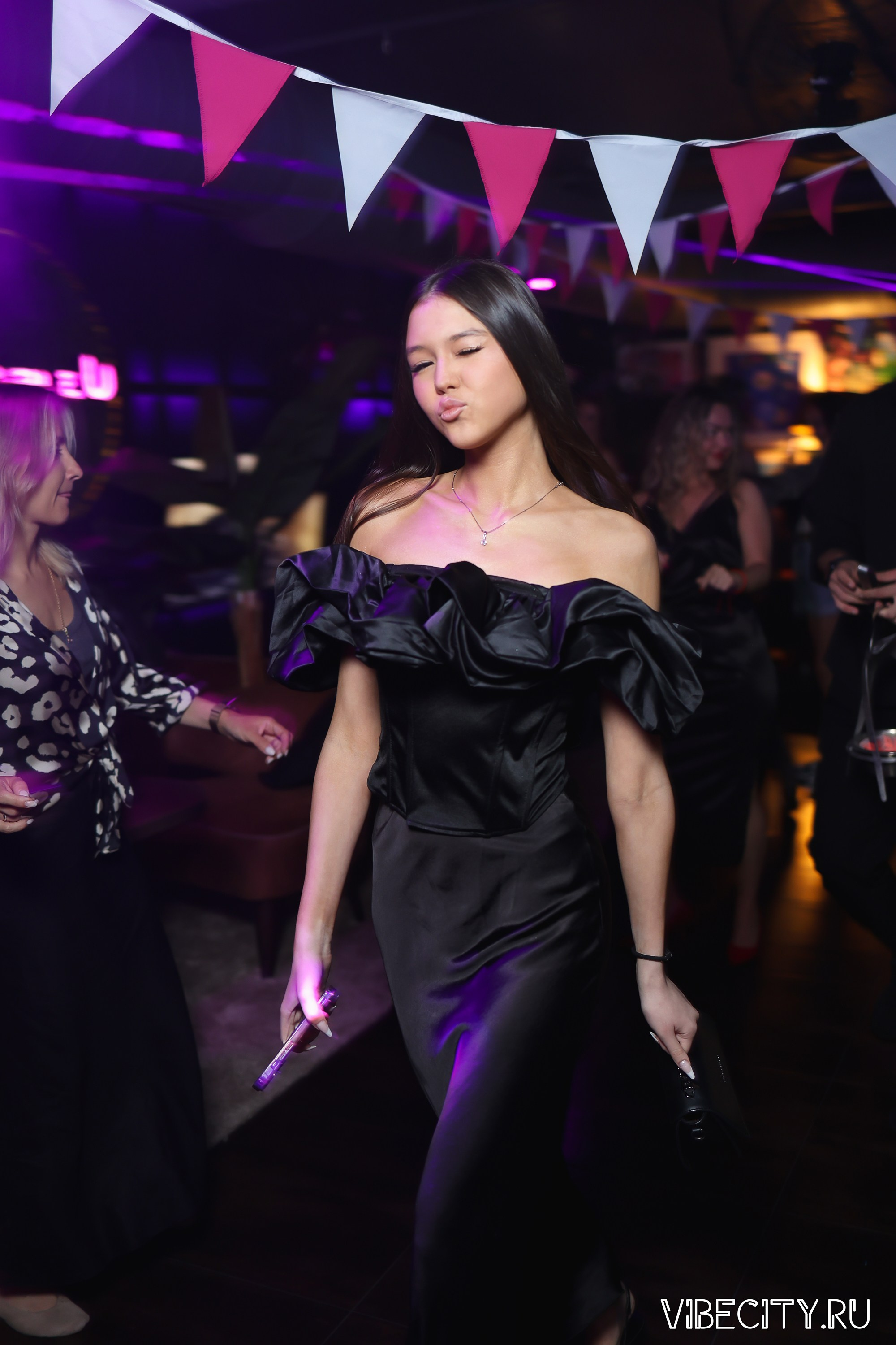 DOUBLE U. VIBECITY.RU Вайб Сити Ру Фоторепортажи Фотоотчеты Калининград