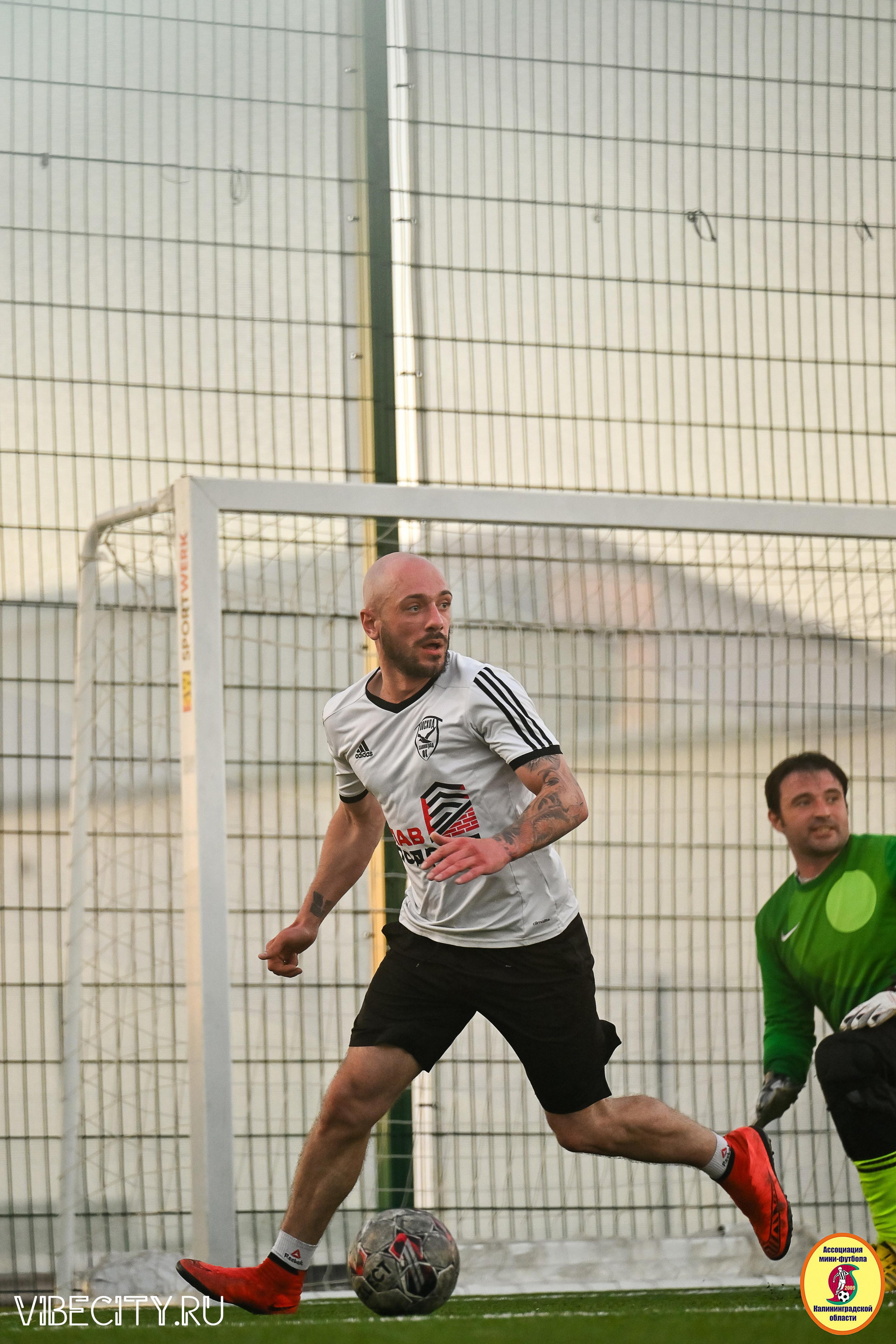 ИГРЫ МИНИ-ФУТБОЛЬНОЙ И КОРПОРАТИВНОЙ ЛИГИ. VIBECITY.RU Вайб Сити Ру Фоторепортажи Фотоотчеты Калининград