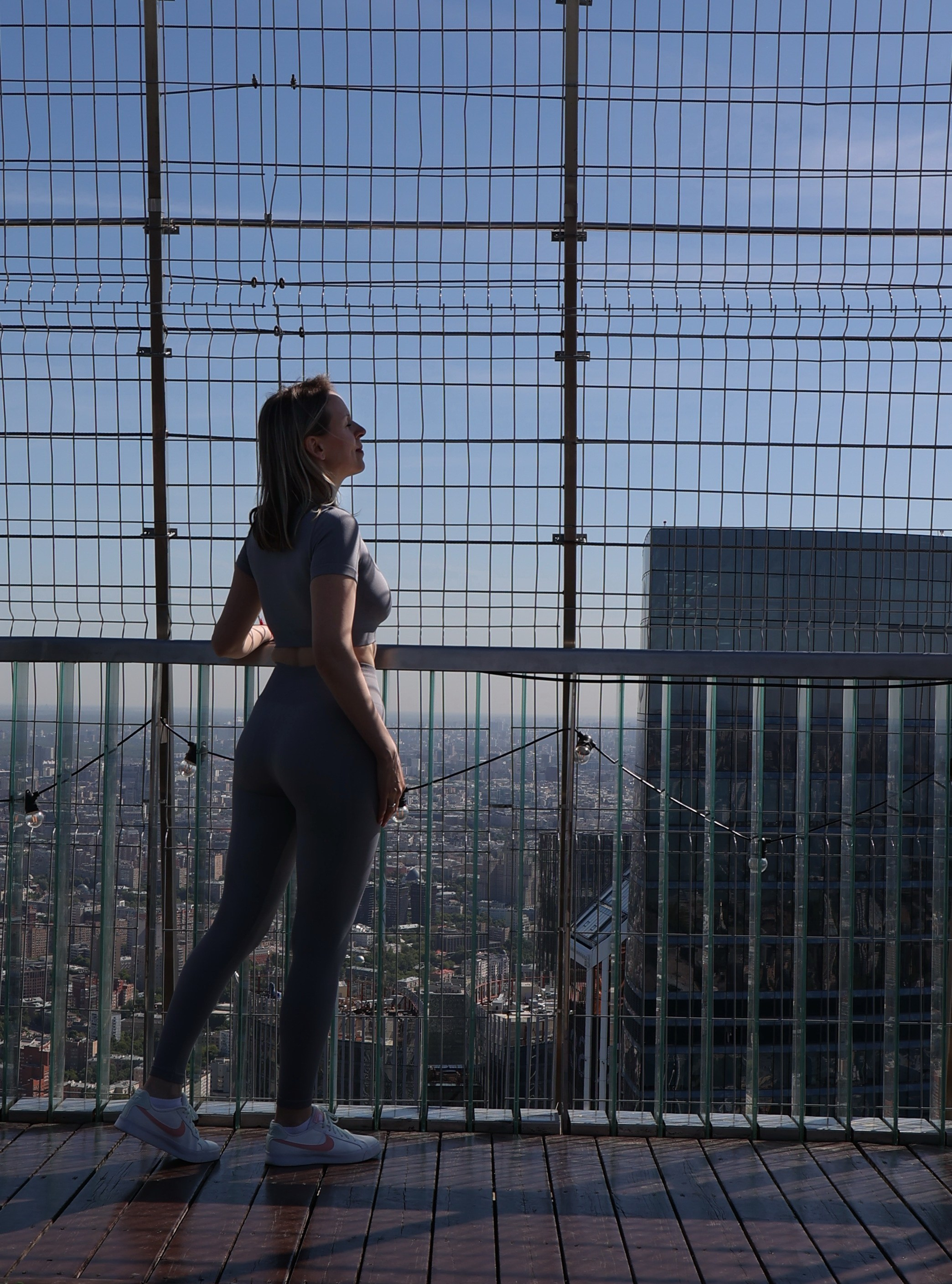 Йога на крыше Москва-Сити. Портретный фотограф Москва