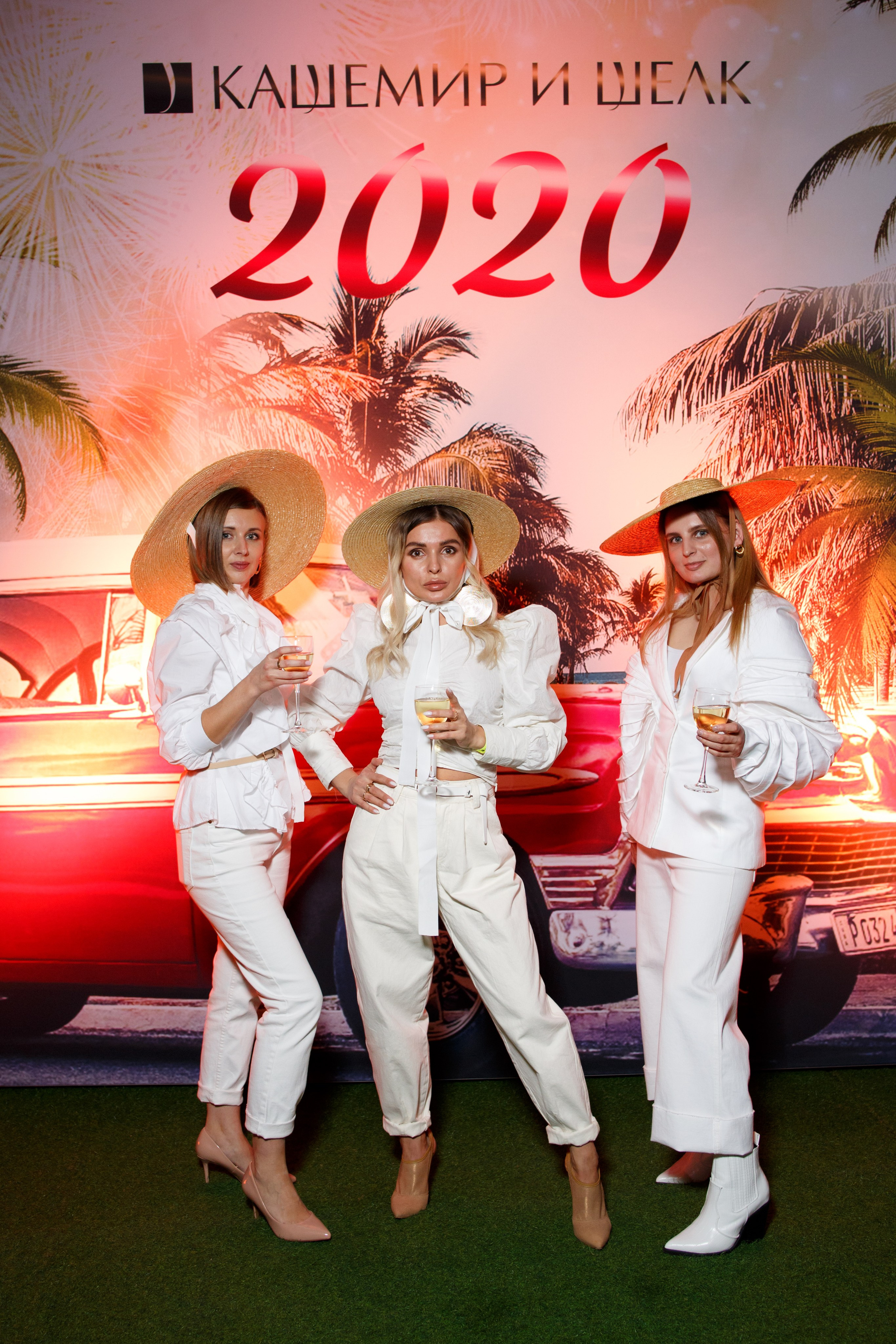 Новогодний корпоратив Кашемир и Шёлк. Репортажный Фотограф в Москве Юра Гушан