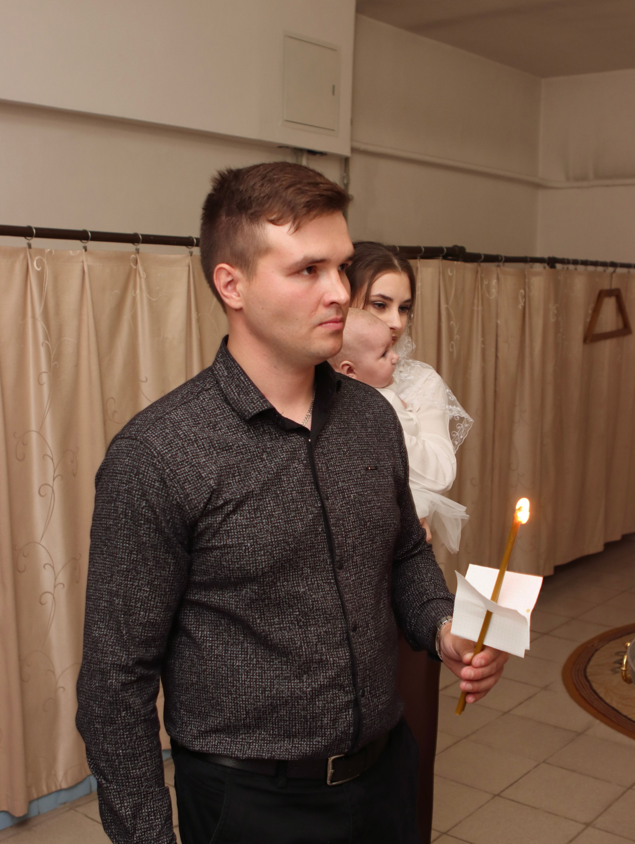 Анастасия и Вадим — крещение Виктории. Фотограф в Курске Смирнов Евгений