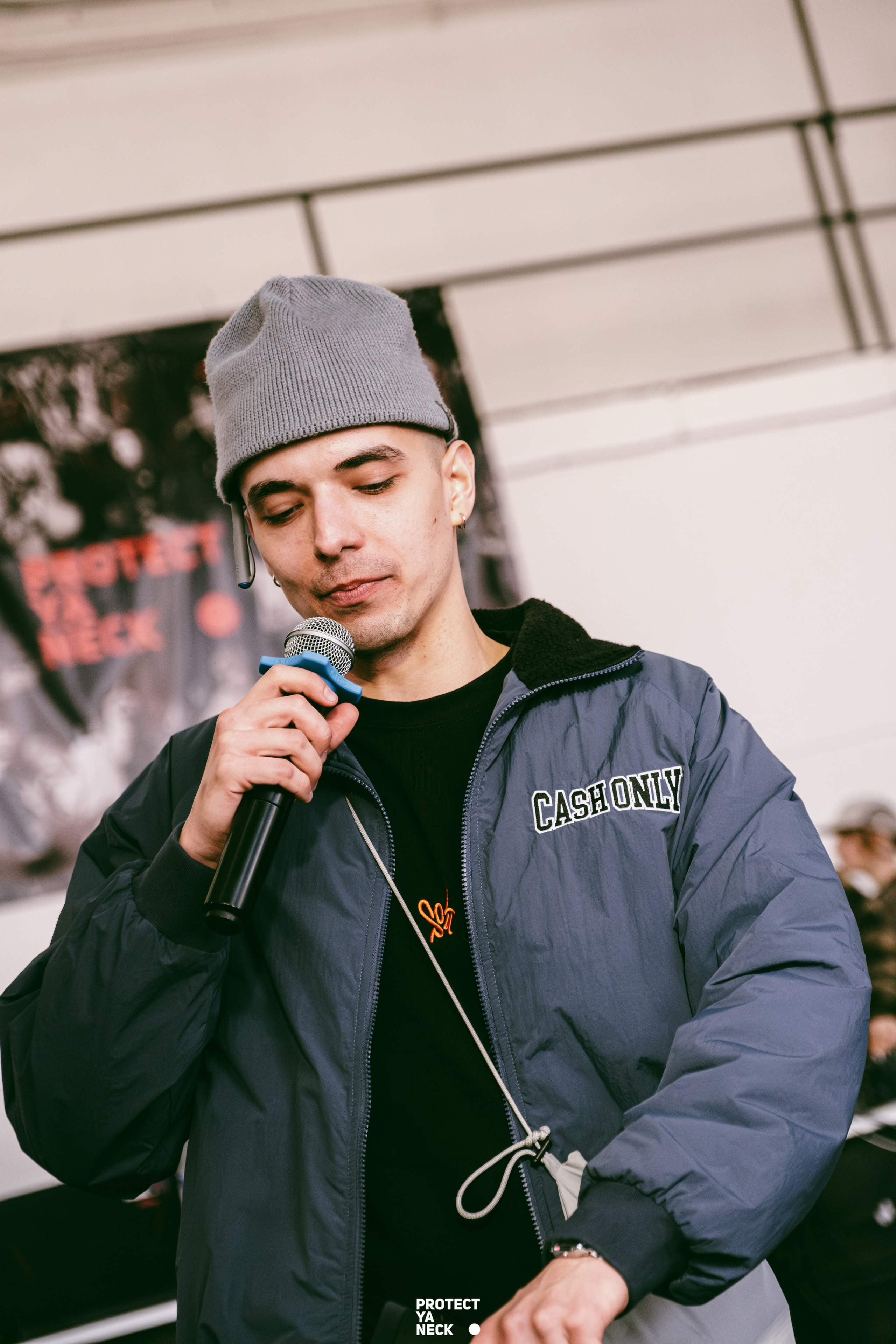 PROTECT YA NECK 22/03 (@youlovebu). Соня бу тебя сфоткала