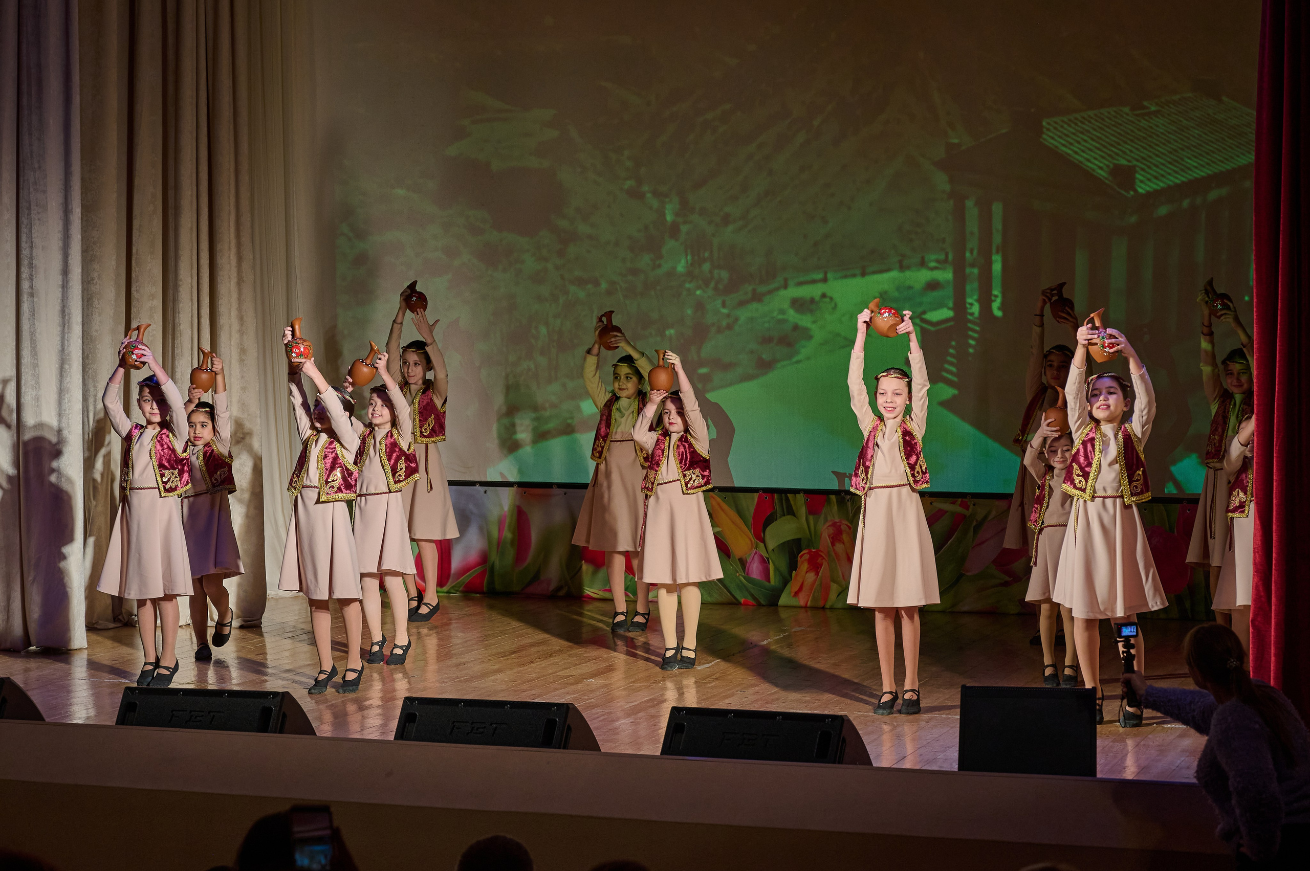 День матери. Кабардинка. Жизнь курорта Кабардинка в фотографиях