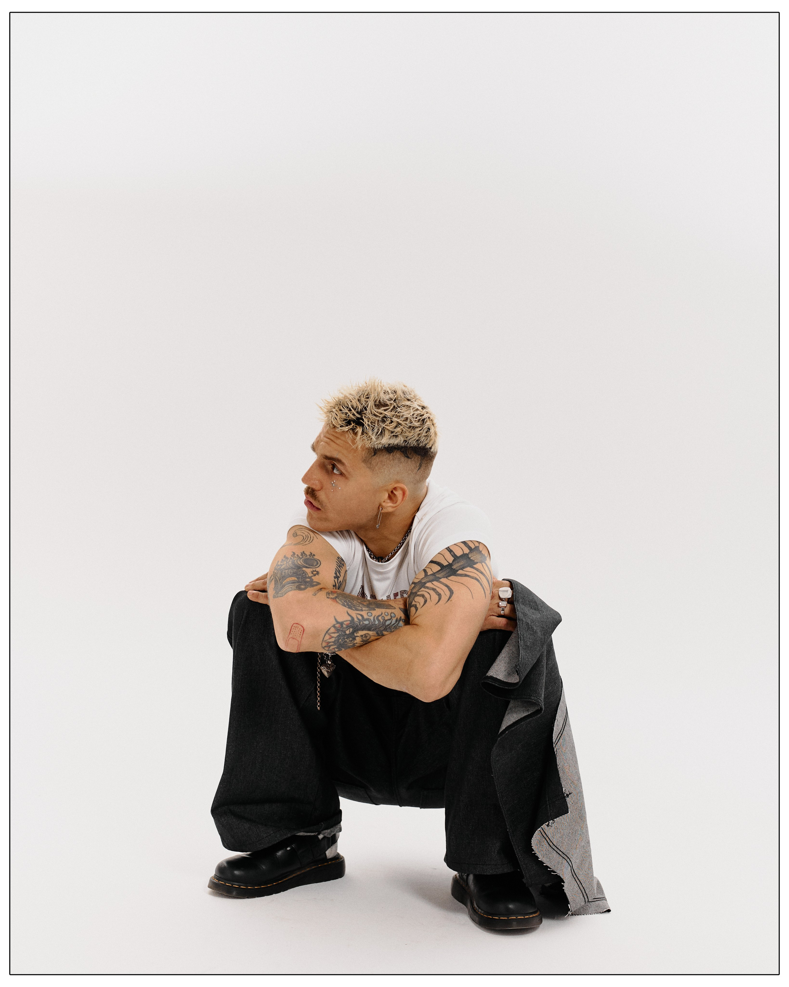 Vanya. Влада Зюзина — adalwzet posmotri — коммерческий фотограф в Москве — портретный фотограф, фотограф для брендов