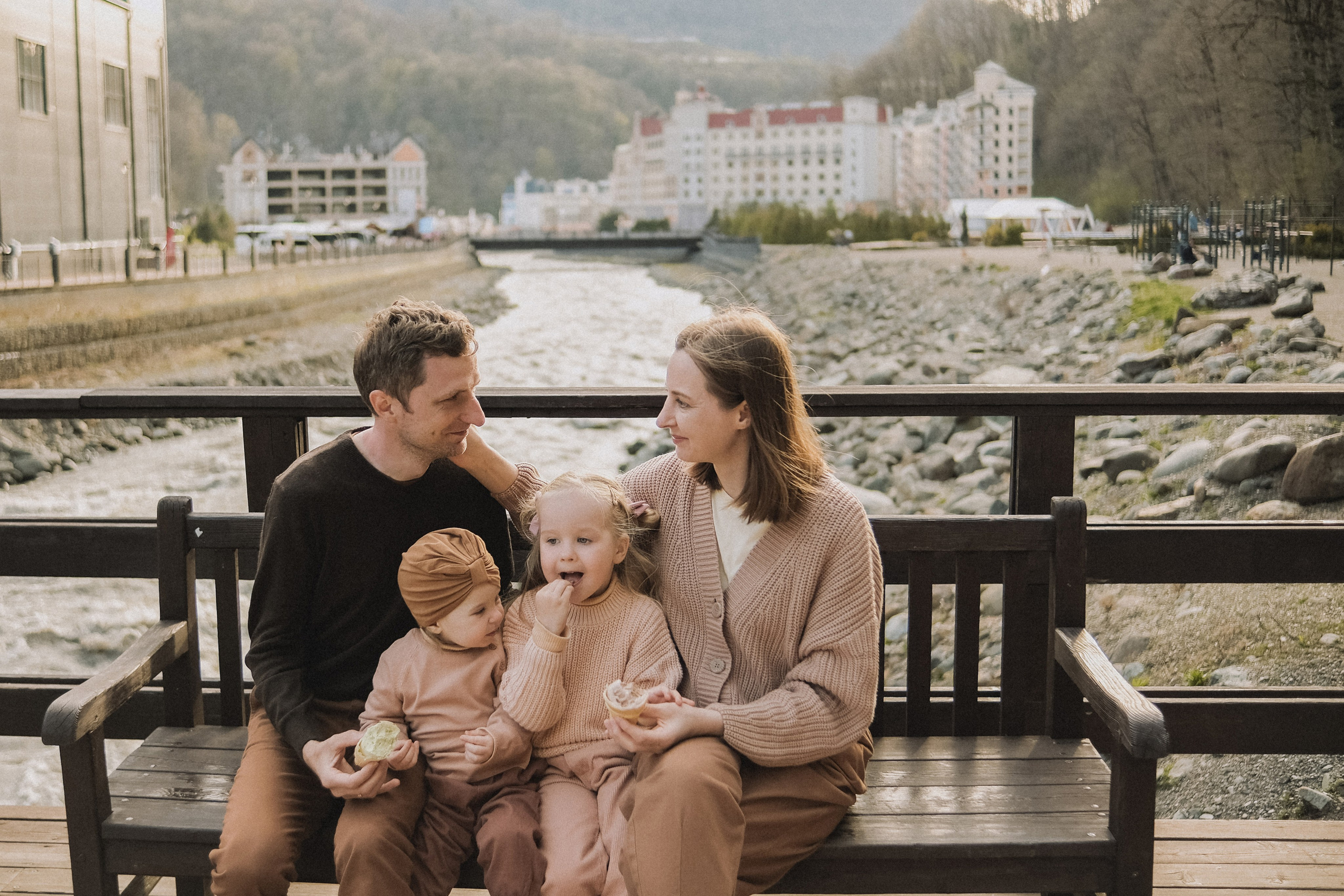 Семья Есении и Эмилии. Семейный фотограф Москва