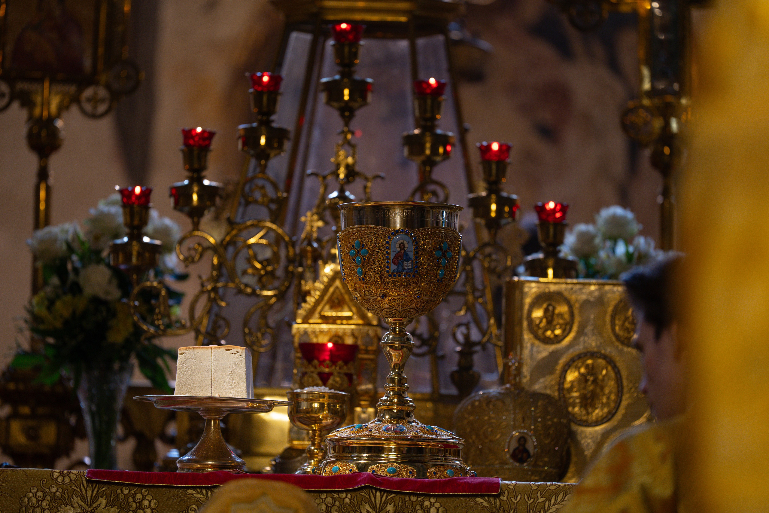 БОГОСЛУЖЕНИЯ. Фотограф Елена Лунева