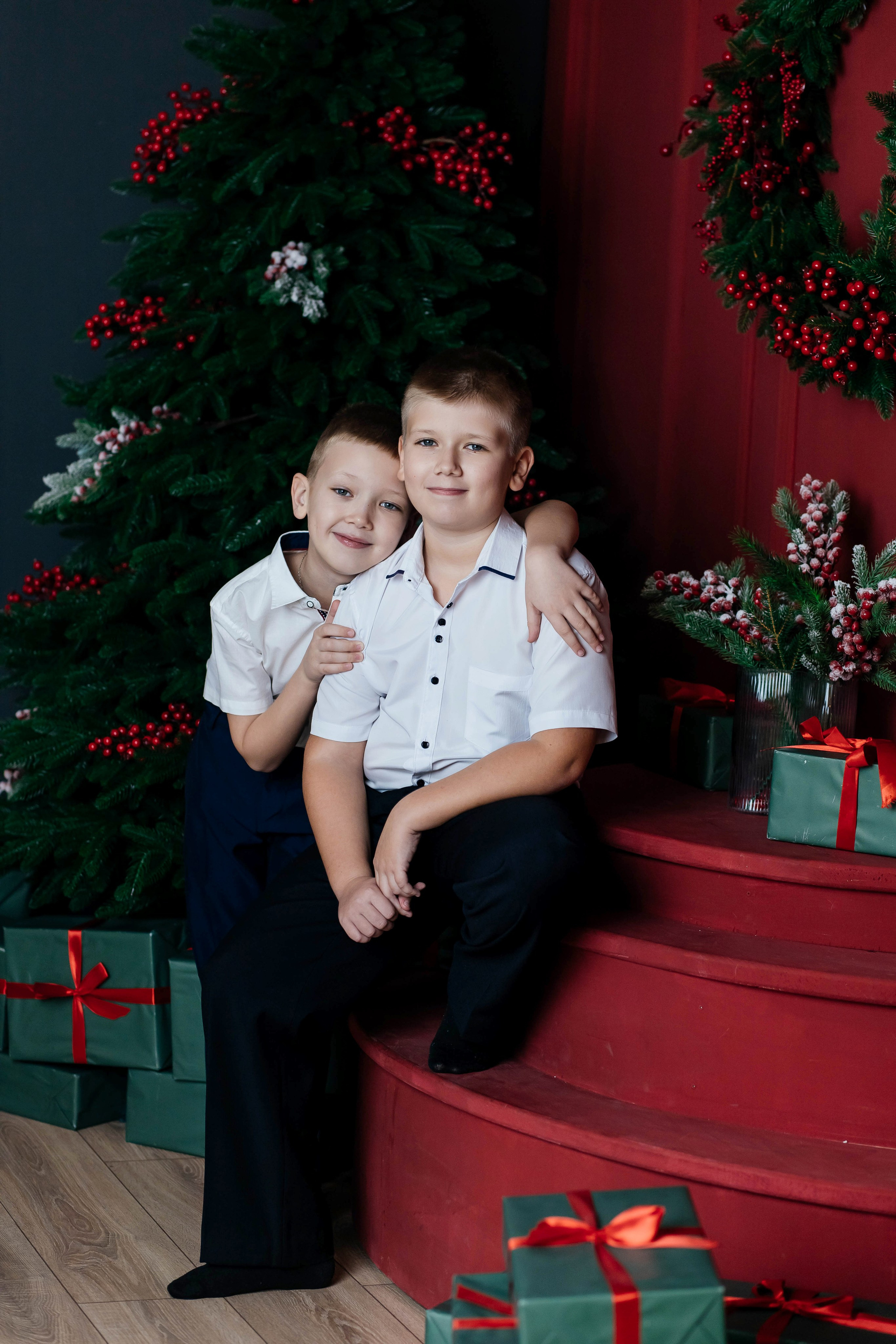 Семейная фотосессия Валентина НГ 2026. Женский фотограф в Оренбурге Ирина Заводчикова